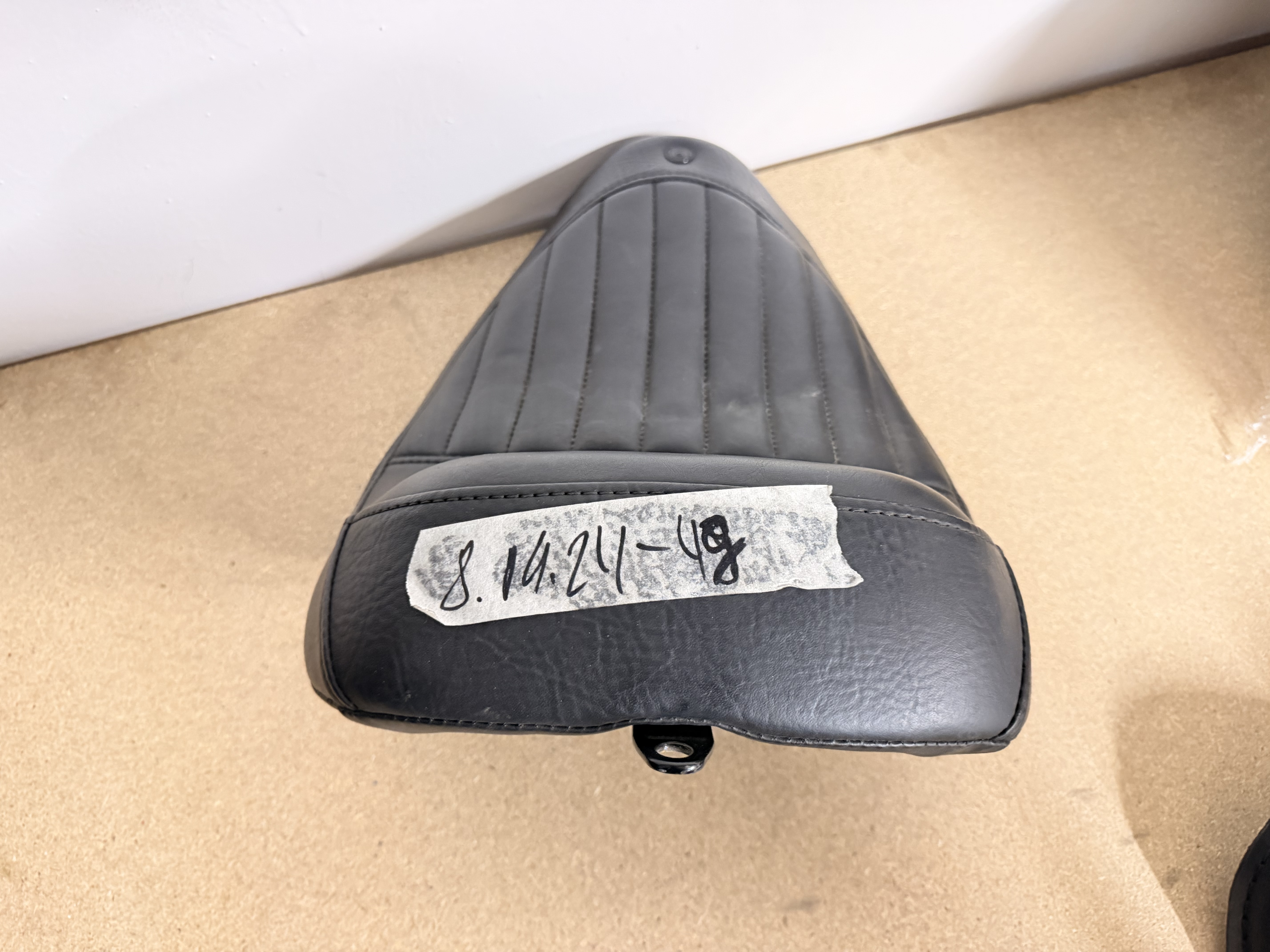 Harley-Davidson FLS Softail Slim Sitz OEM Harley 52000264