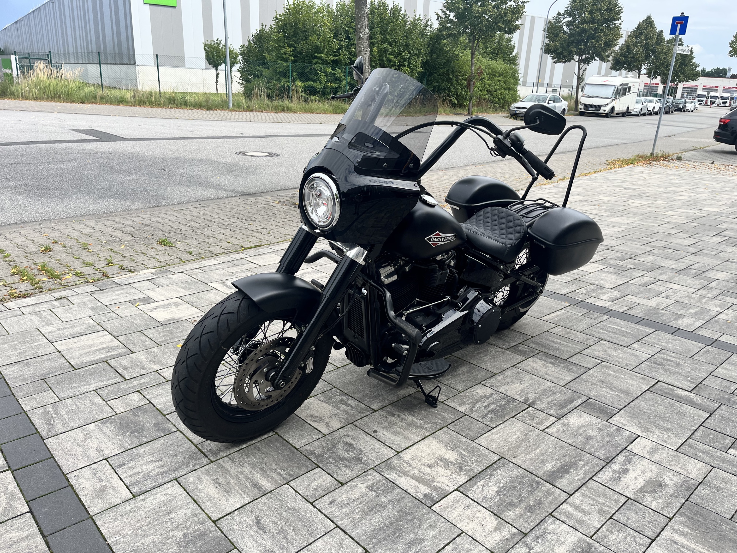 2017 Harley Davidson FLSL Softail Slim mit Jekill & Hyde Anlage 5HD1 + Garantie 2017 Harley Davidson FLSL Softail Slim mit Jekill & Hyde Anlage 5HD1 + Garantie