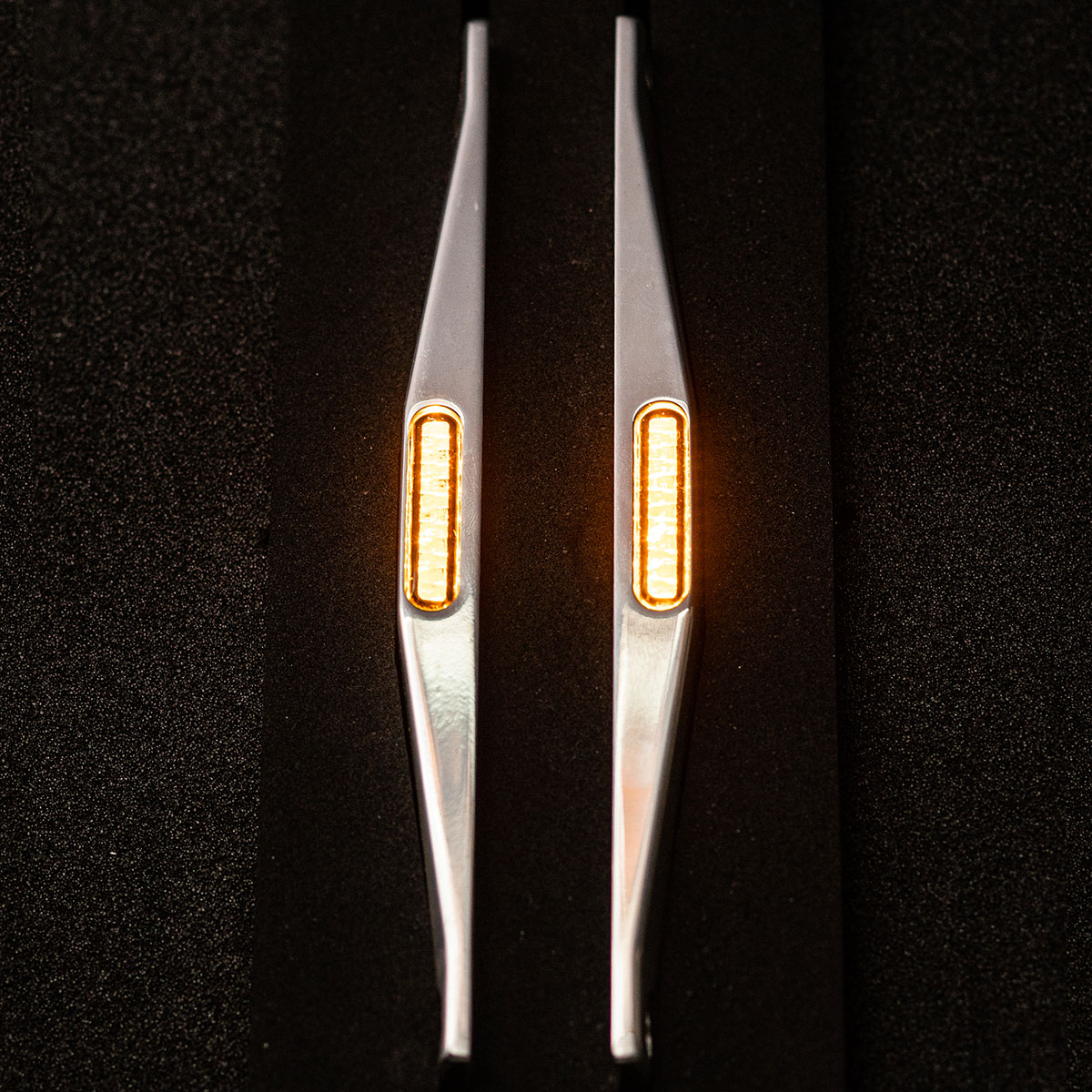 Stash 21 Blinker für Harley Davidson Softail & Fat Boy Big Twin 1993-2017 schwarz glanz / eloxiert / poliert 