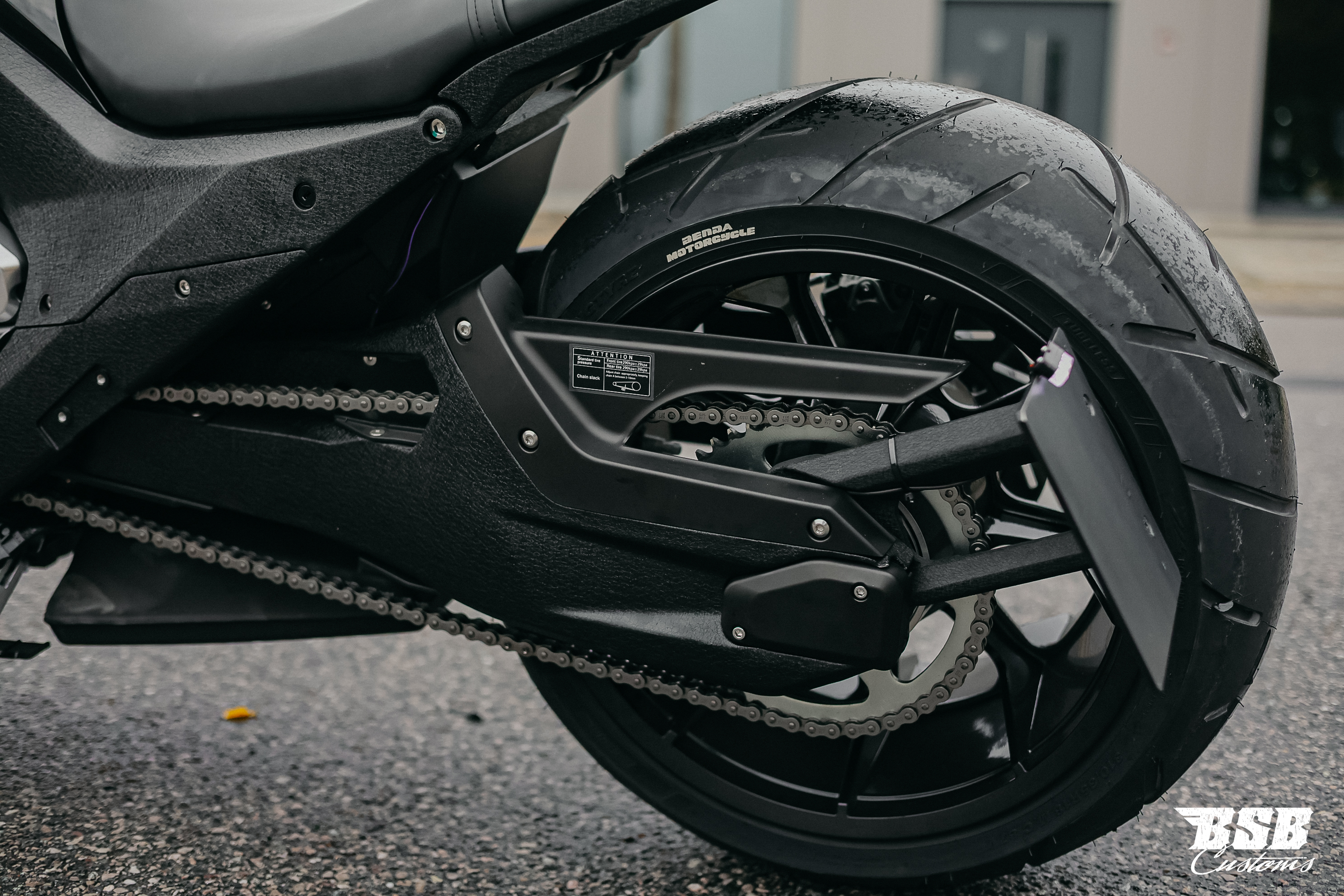 Benda LFC 700 – Der Power-Cruiser der Extraklasse 310-er Hi-Reifen, ABS / TFT/ Anti-Hopping Kupplung modifiziert by BSB Customs NEUFAHRZEUG!!! 