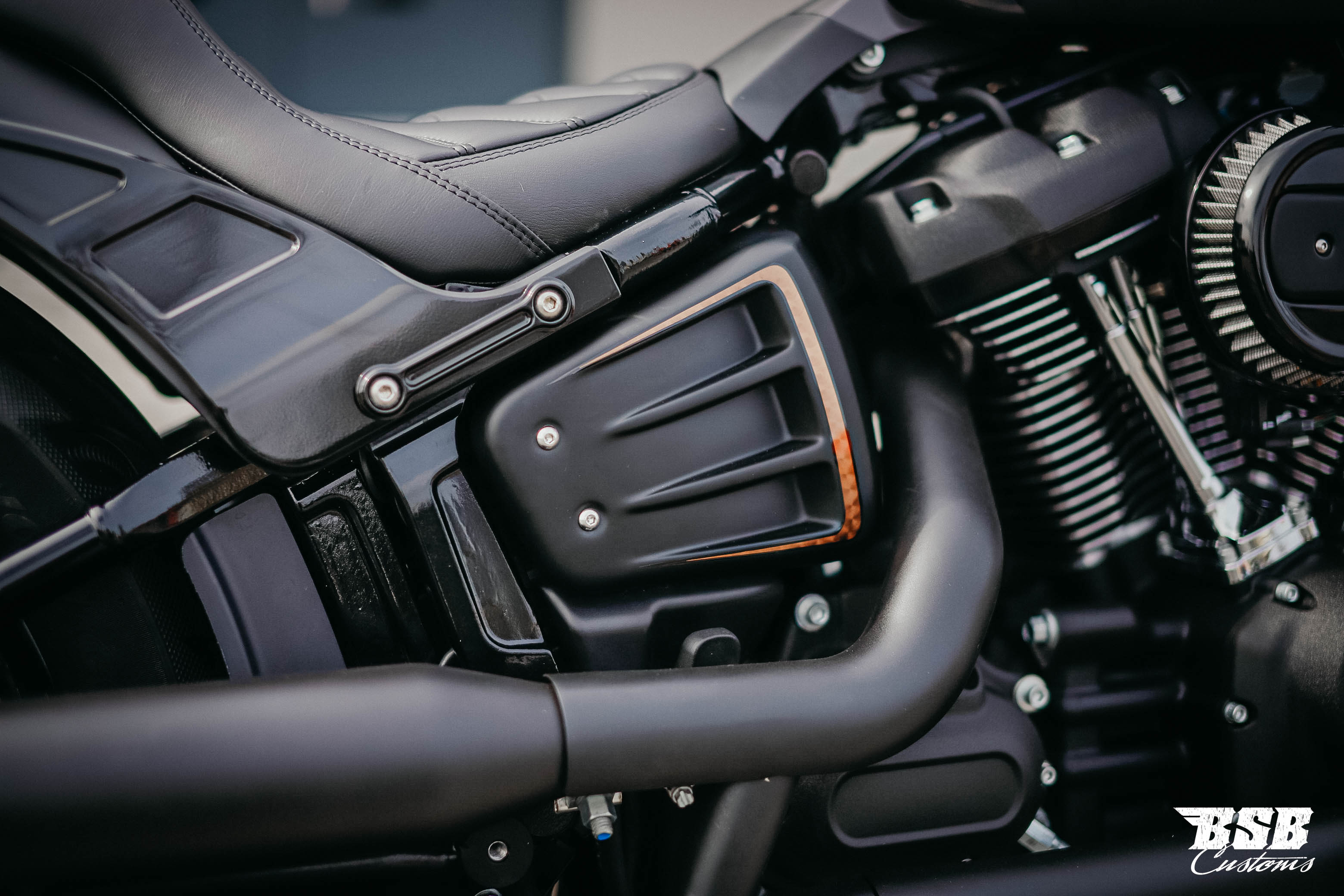 2021 Harley Davidson FXBBS Street BOB 114 CUI erst 1600 km Custom UMBAU // Finanzierung möglich !!!! 