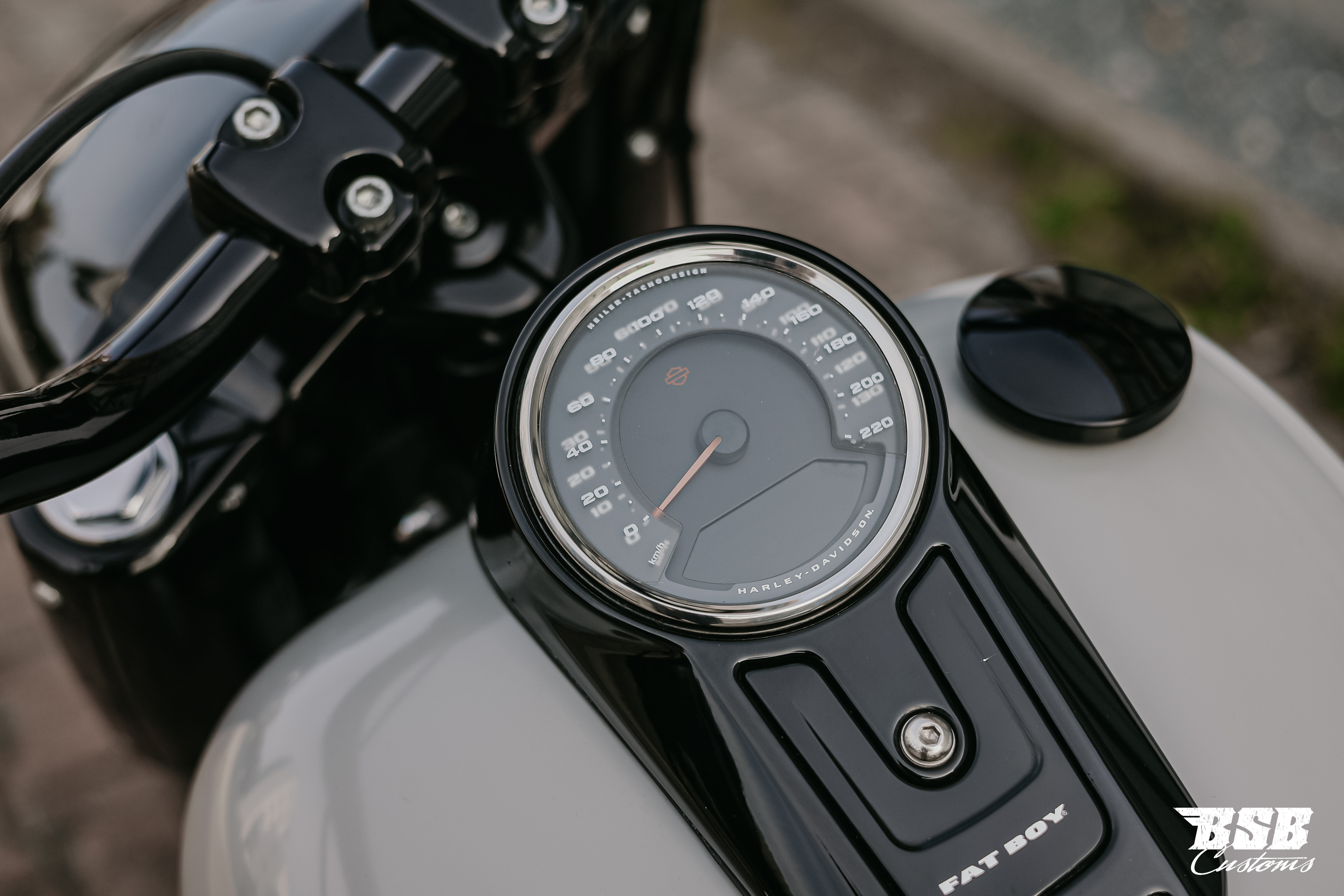 2018 Harley Davidson FAT BOY 107 CUI mit Umbau // Finanzierung ab 4,99% ohne Anzahlung möglich 