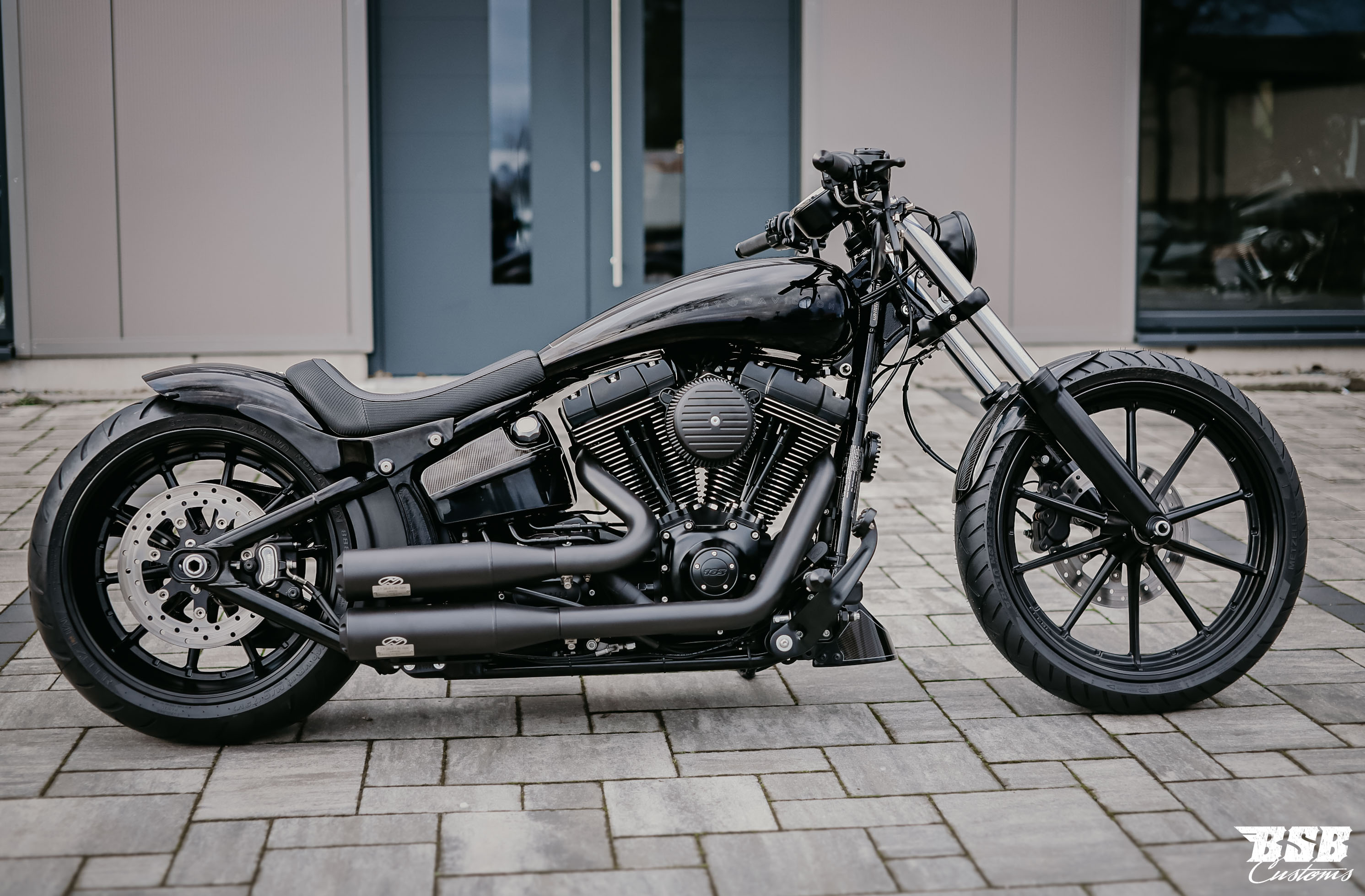 VERKAUFT !!! 2014 FXBS Softail Breakout 103  Jekill & Hyde  Thunderbike BSB Customs + 24 Monate Gara