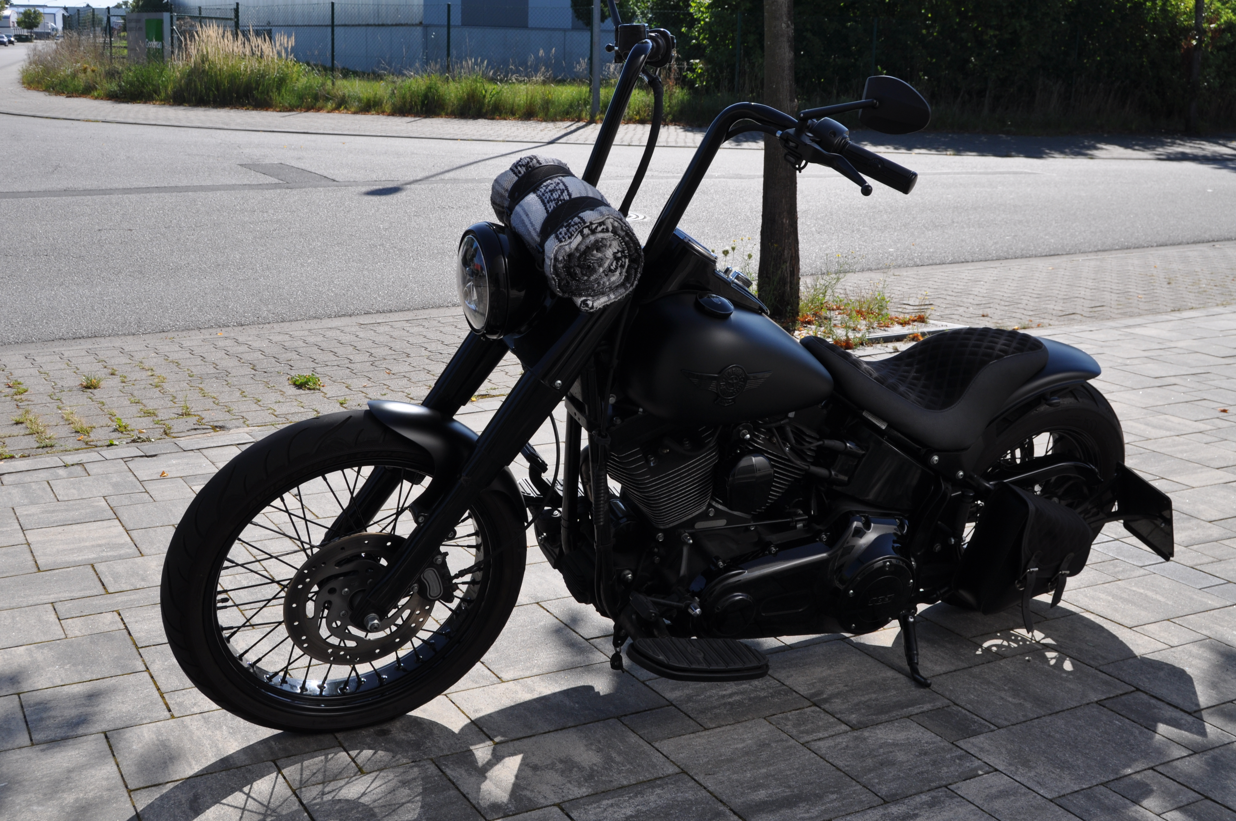 2012 Harley Davidson Softail mit Mega Umbau sehr viele Extras +++ Finanzierung ab 6,99% möglich  