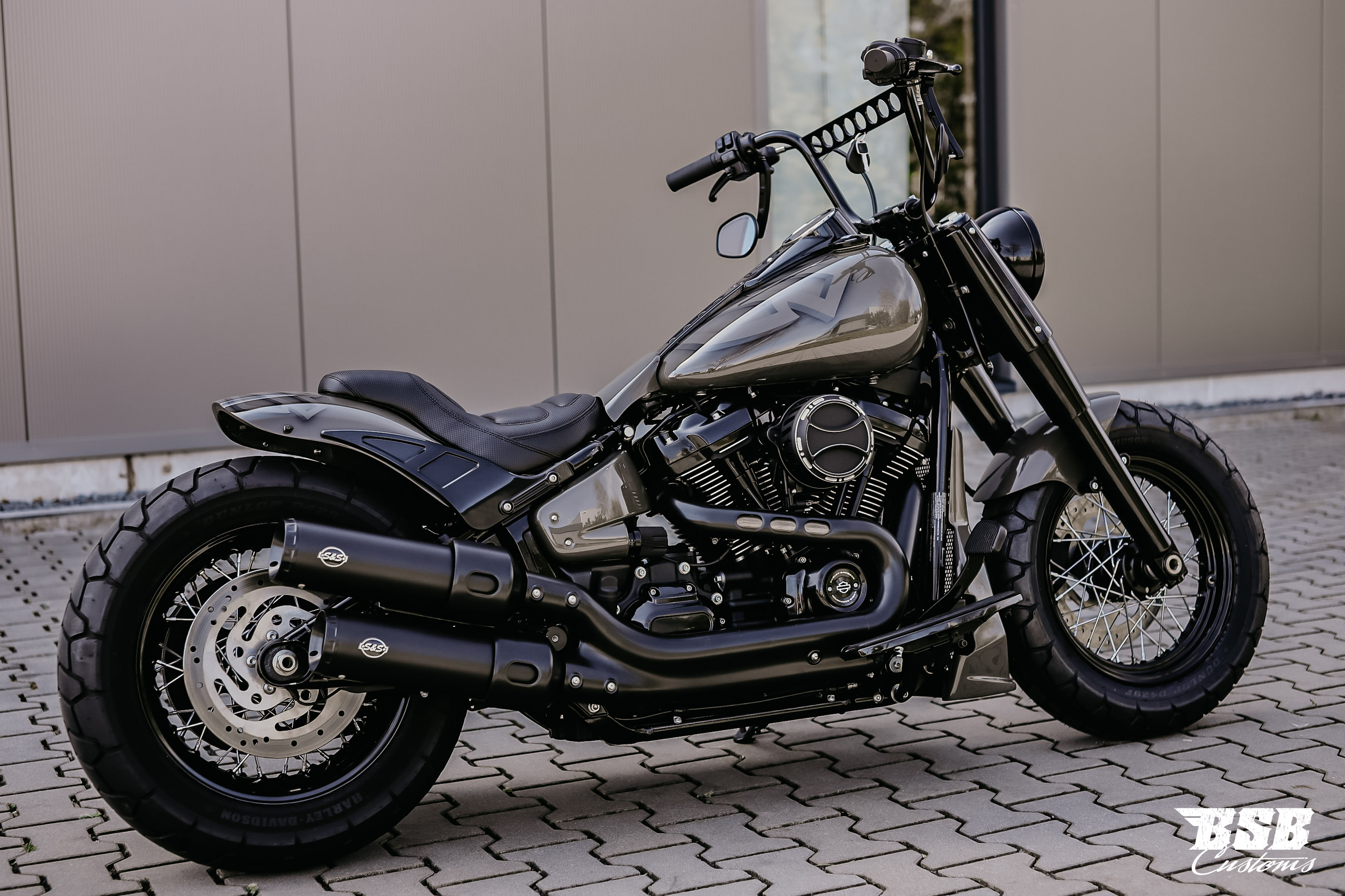 Müller Tieferlegungs-kit MP2  Harley Davidson Milwaukee Eight M8 Modelle bis 40 mm tiefer mit TÜV Kopie