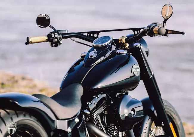 Thunderbike Hollywood Lenker 32mm Roh – Perfekt für Harley Custom-Umbauten Thunderbike Hollywood Lenker 32mm Roh – Perfekt für Harley Custom-Umbauten