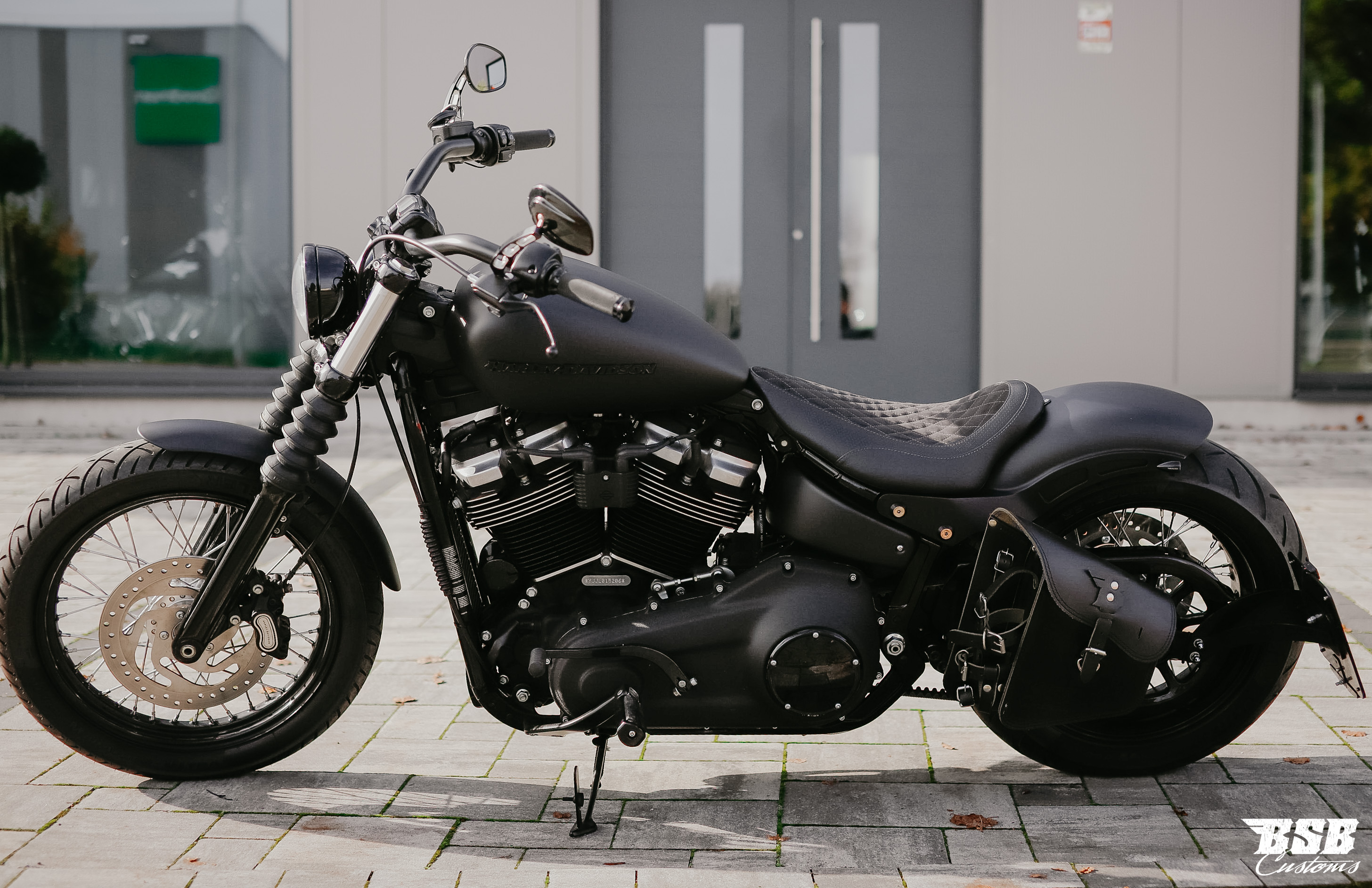 2020 Harley Davidson FXBB Softail Milwaukee-Eight mit 200 Umbau/ Jekill&Hyde + Garantie