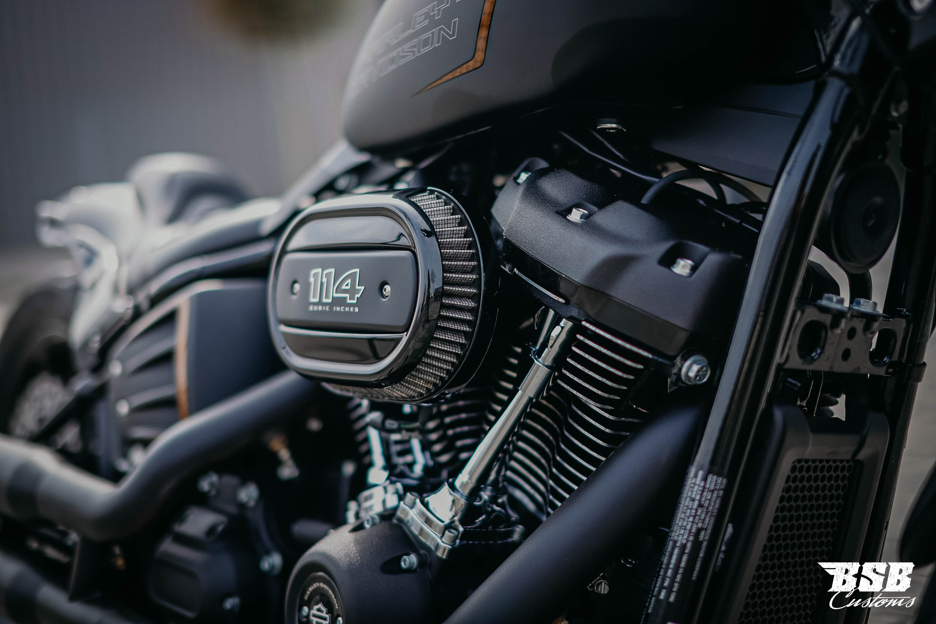 2021 Harley Davidson FXBBS Street BOB 114 CUI erst 1600 km Custom UMBAU // Finanzierung möglich !!!! 