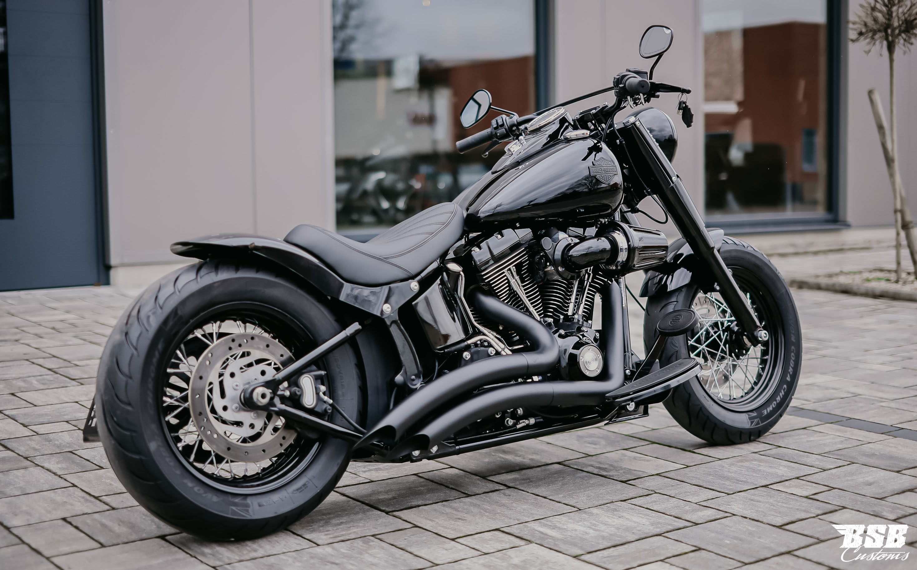 2013 FLSTC Heritage Softail mit 200 Umbau bereits ab 220 EUR finanzieren 