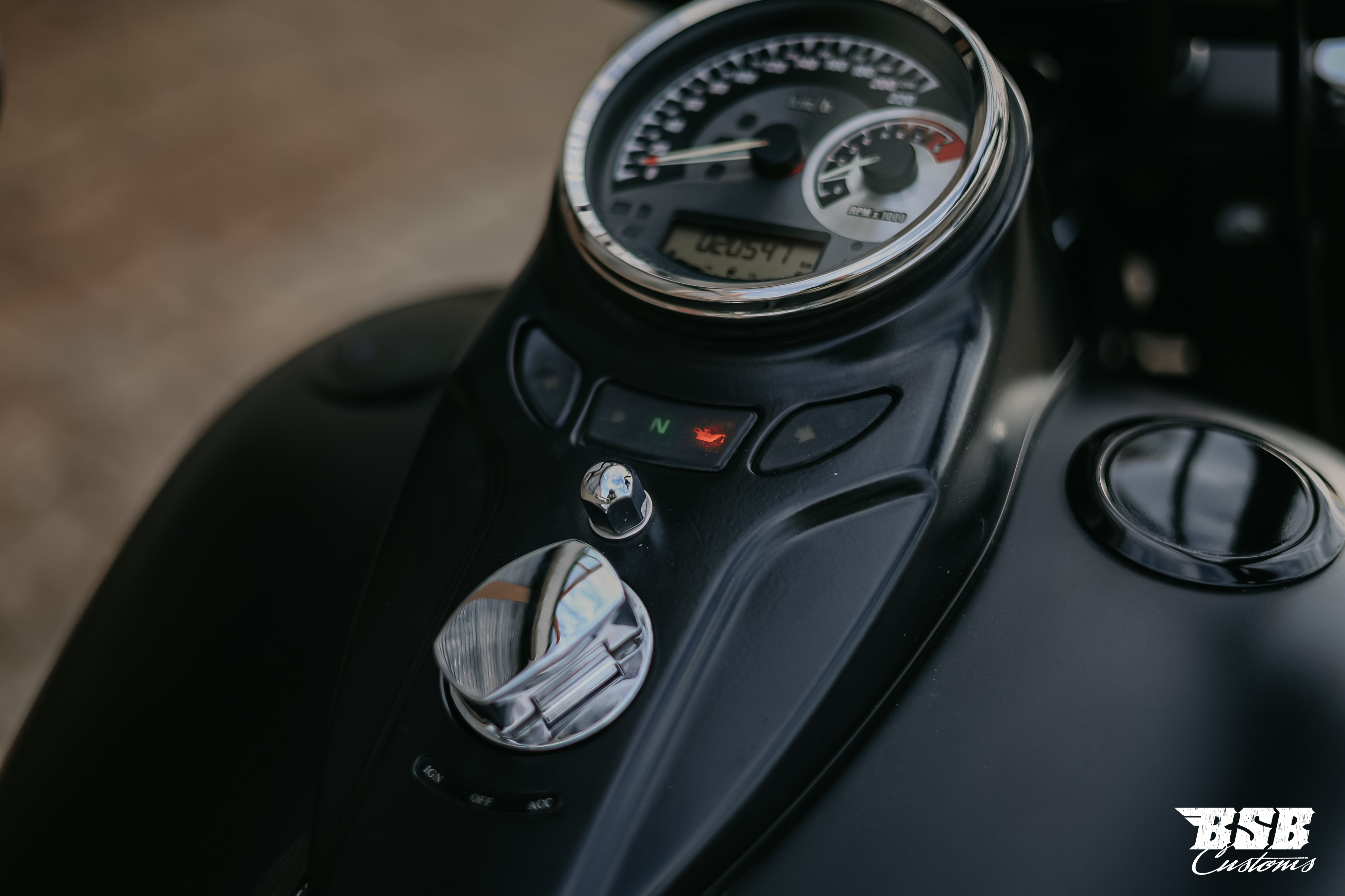 2012 Harley Davidson  Softail 103 CUI Mega-Umbau  ///  Jekill & Hyde Anlage / Finanzierung ab 5,99% möglich  ab 200 eur / mtl.