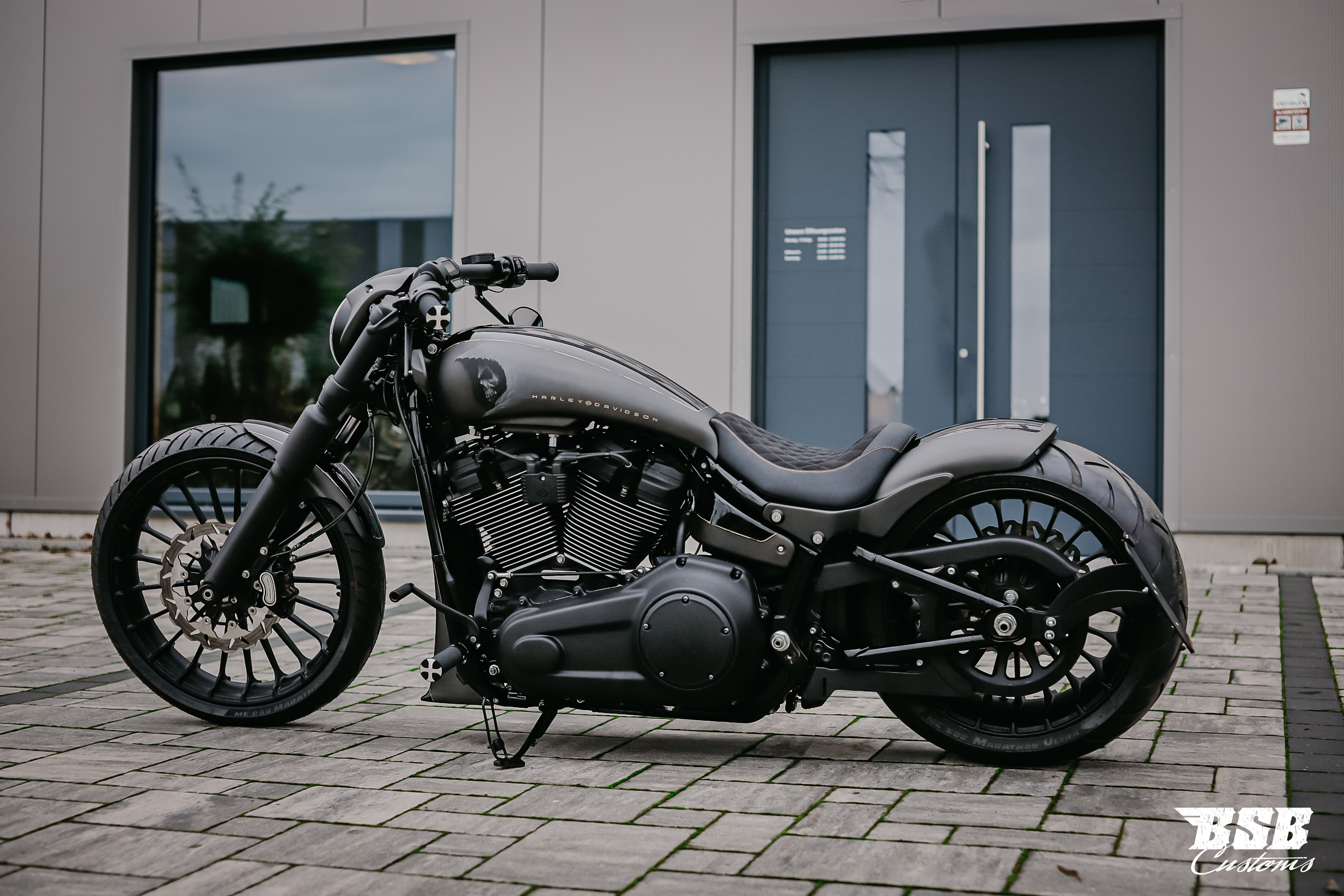 Motorschrauben Komplettsatz HARLEY DAVIDSON FAT BOY 107 / 114  ab 2018 Edelstahl schwarz 