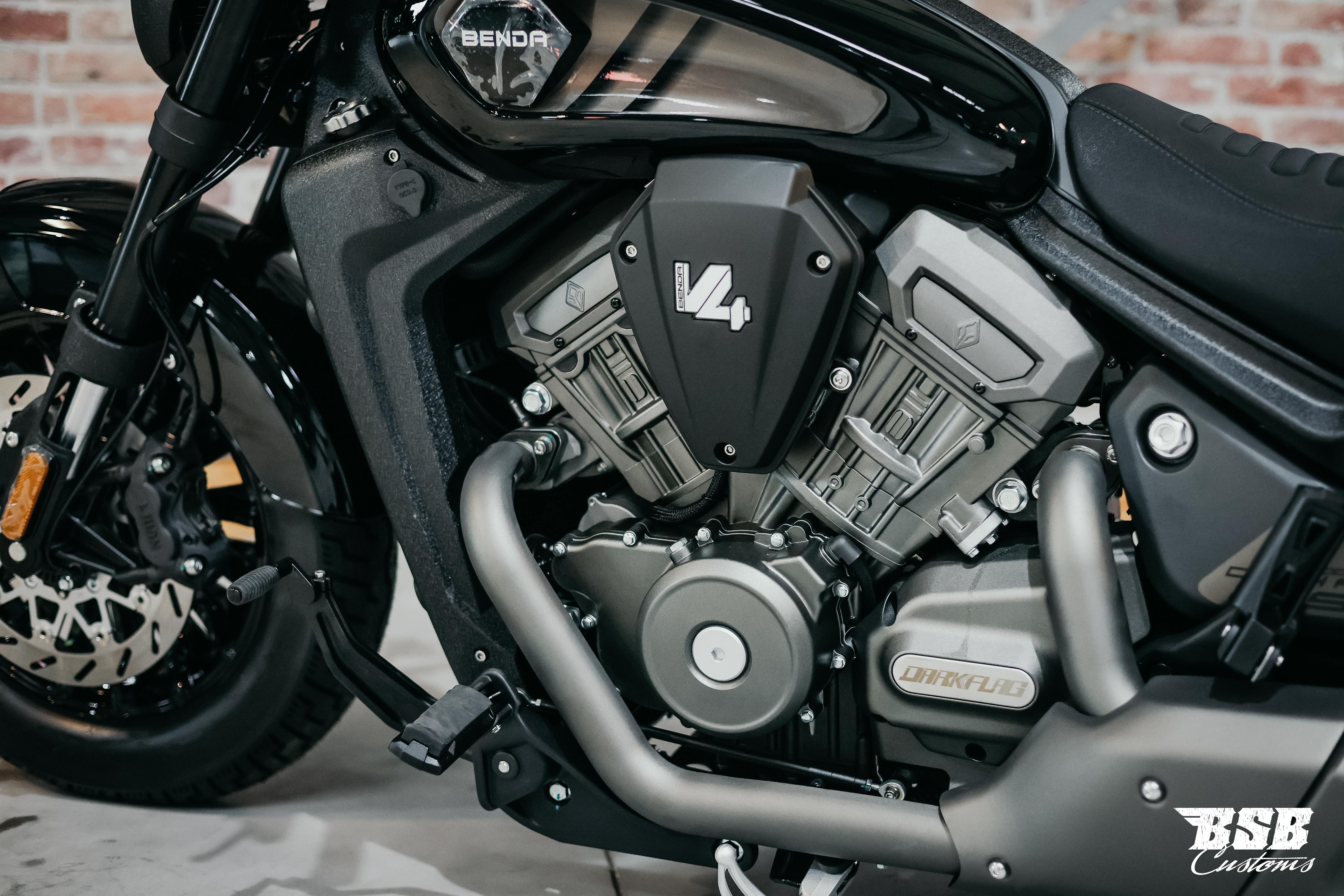 Benda Dark Flag 500 V4 - Bobber mit Stil & Power ABS/Zylinderabschaltung/Airride -modifiziert by BSB Customs NEUFAHRZEUG!!!