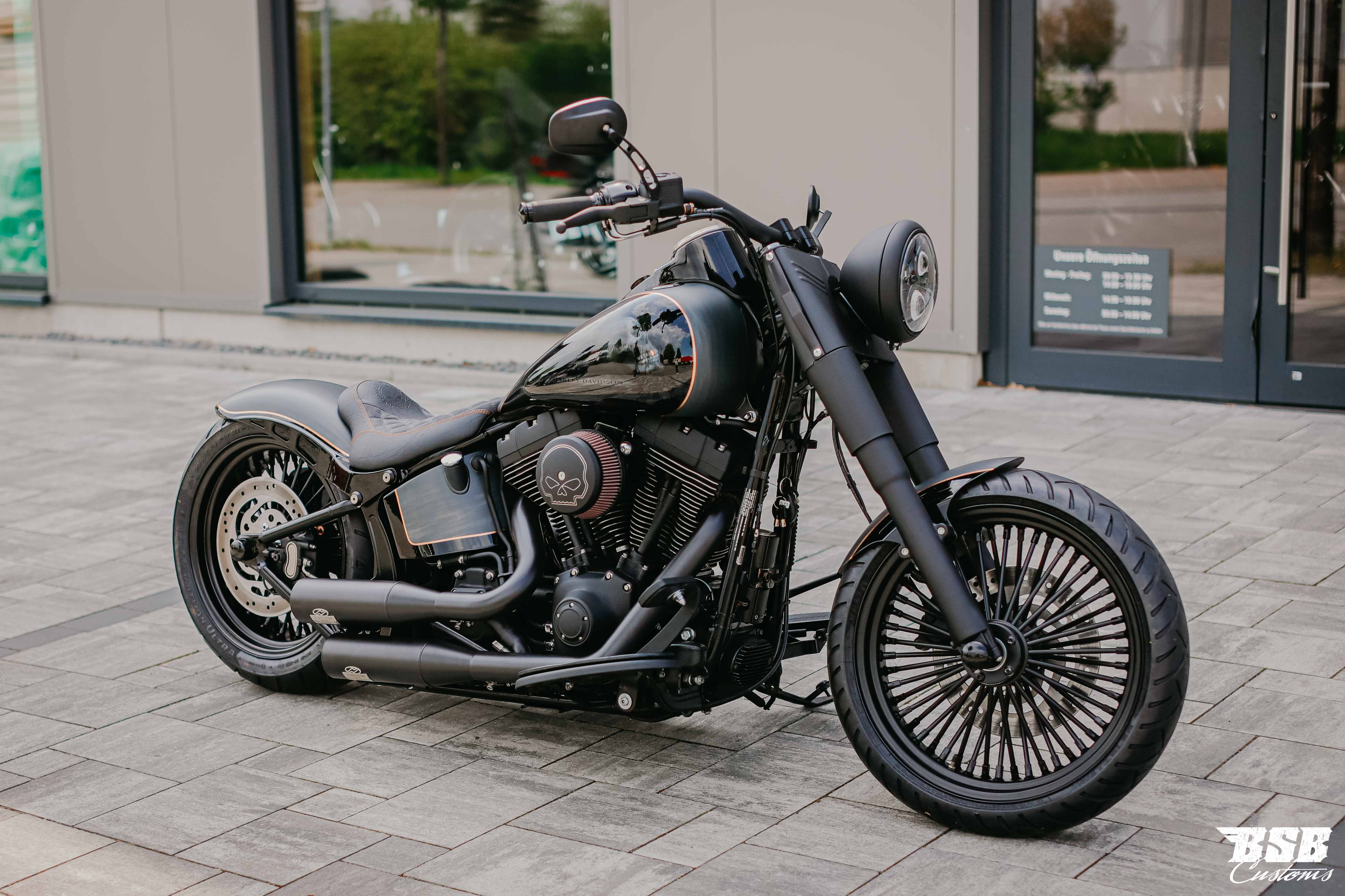Stash 21 Blinker für Harley Davidson Softail & Fat Boy Big Twin 1993-2017 schwarz glanz / eloxiert / poliert 