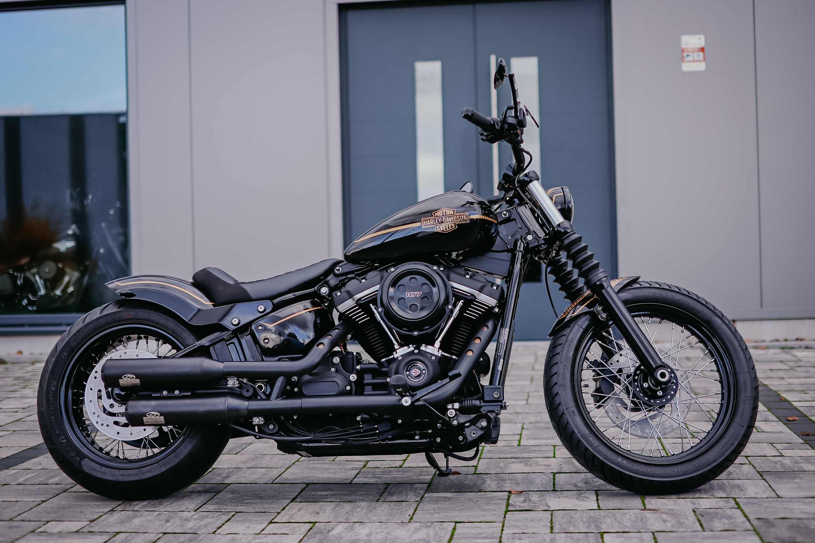 Jekill & Hyde Anlage mit elektr. Verstellung  "SHORTY BLACK"  Streetfighter Kappen