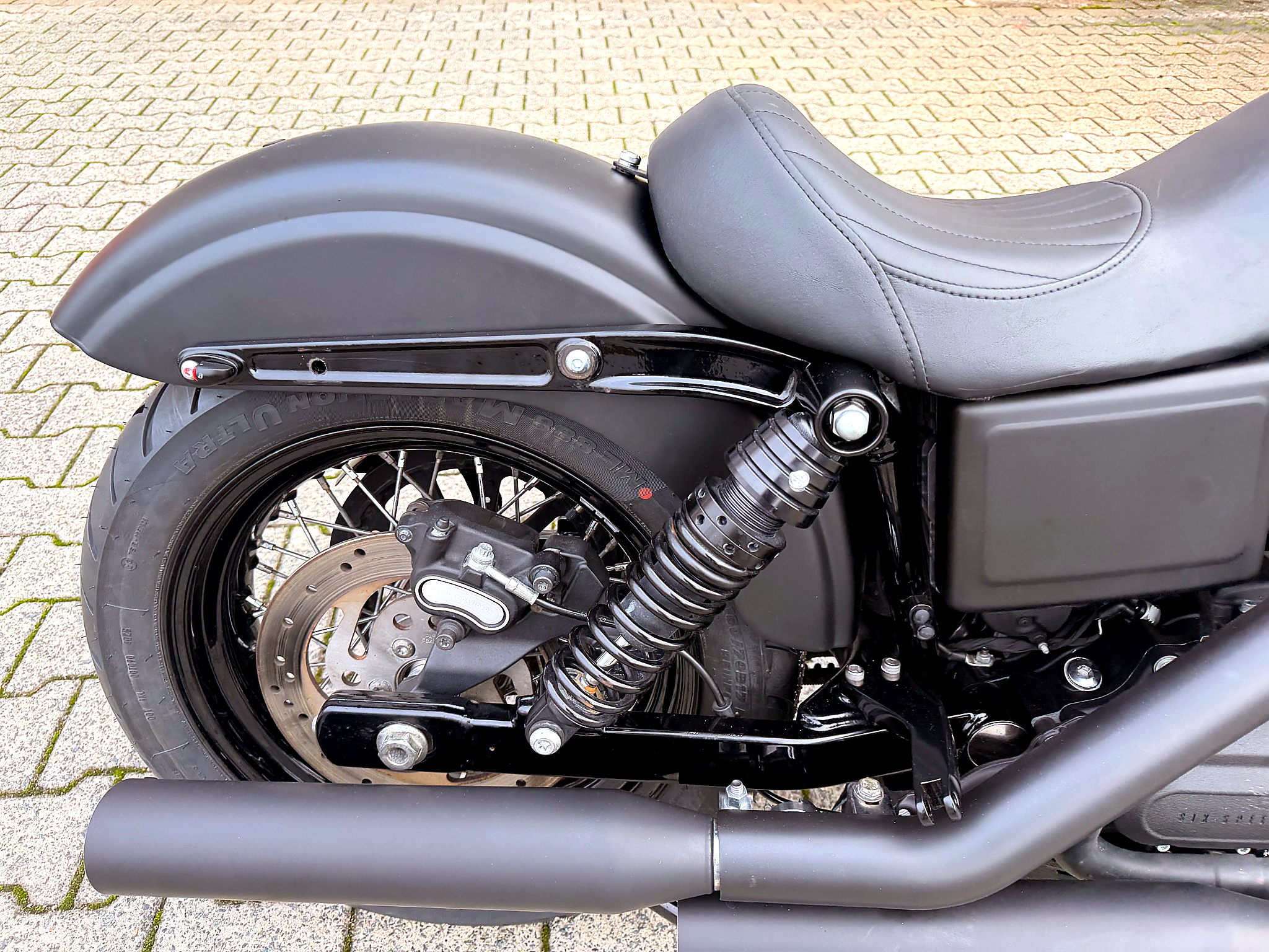 2017 Harley Davidson FXDBi Street BOB / TOP ZUSTAND / NAGELNEUE REIFEN - 12 Monate Garantie  INTEC