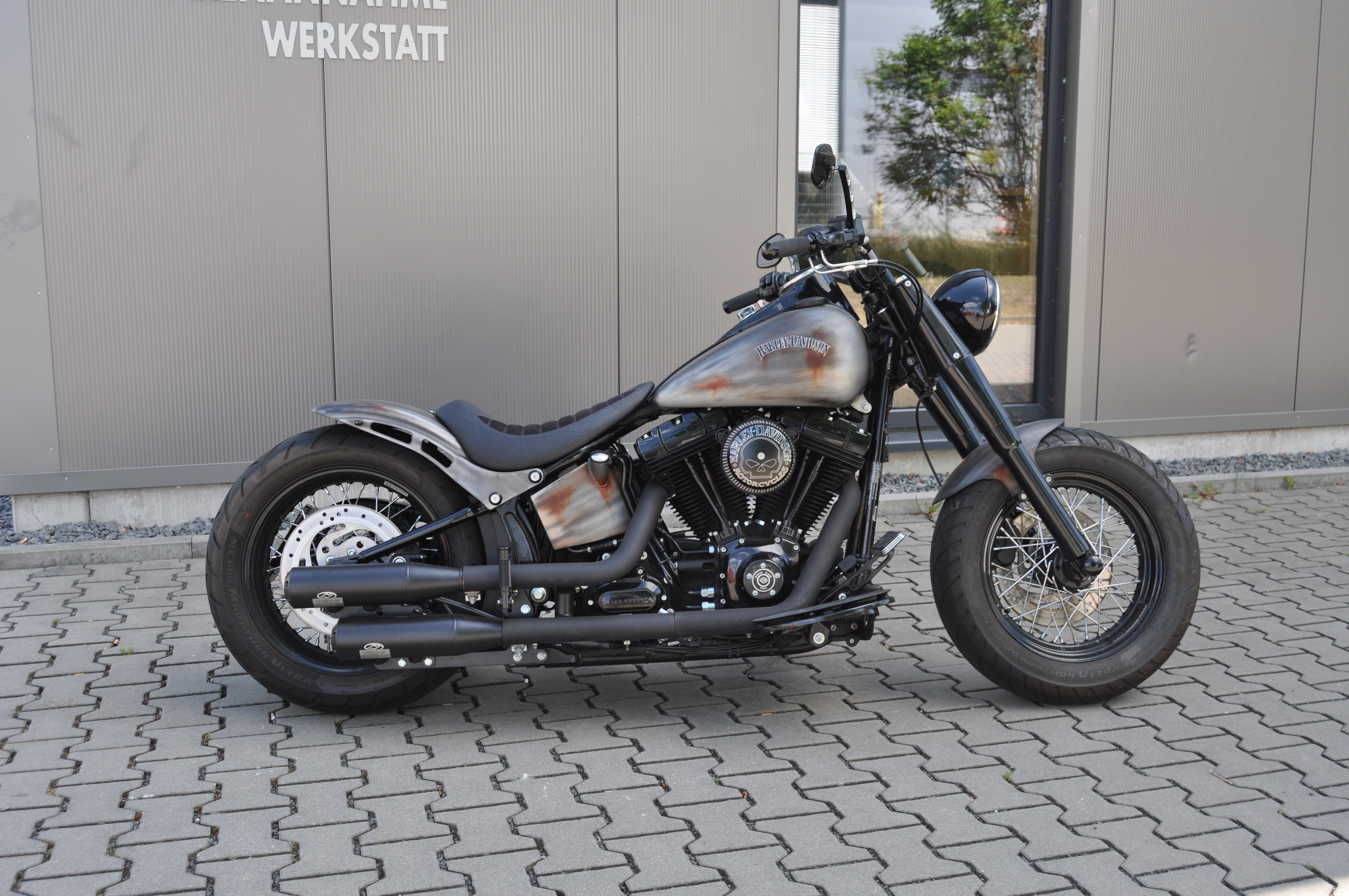 2014  Harley Davidson Softail SLIM  mit Mega Umbau // JEKILL&Hyde  // Sonderlackierung und  12 Monate Garantie 