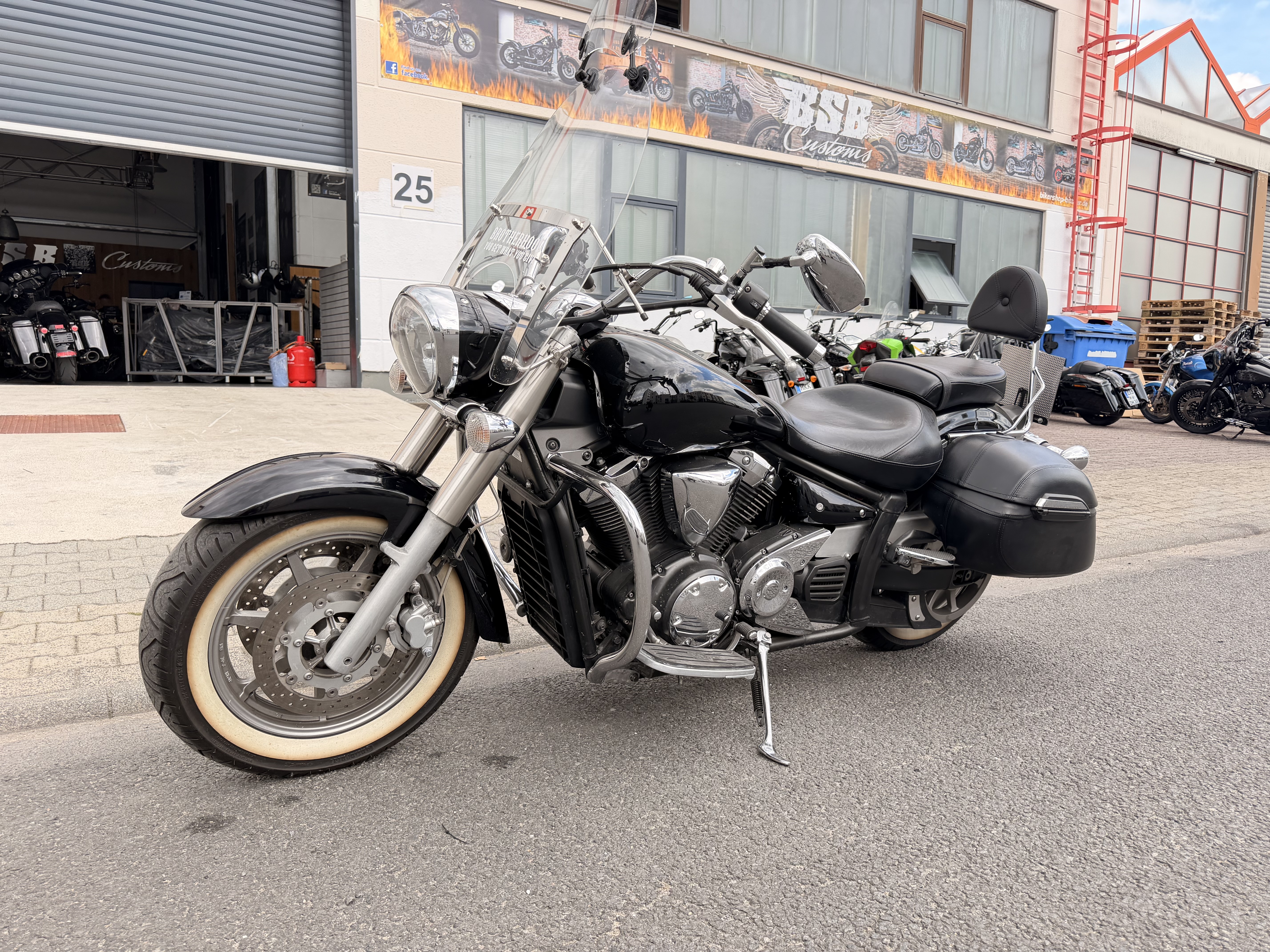 Yamaha XVS 1300 Midnight Star – Top Zustand | Zubehör | 12 Monate Garantie