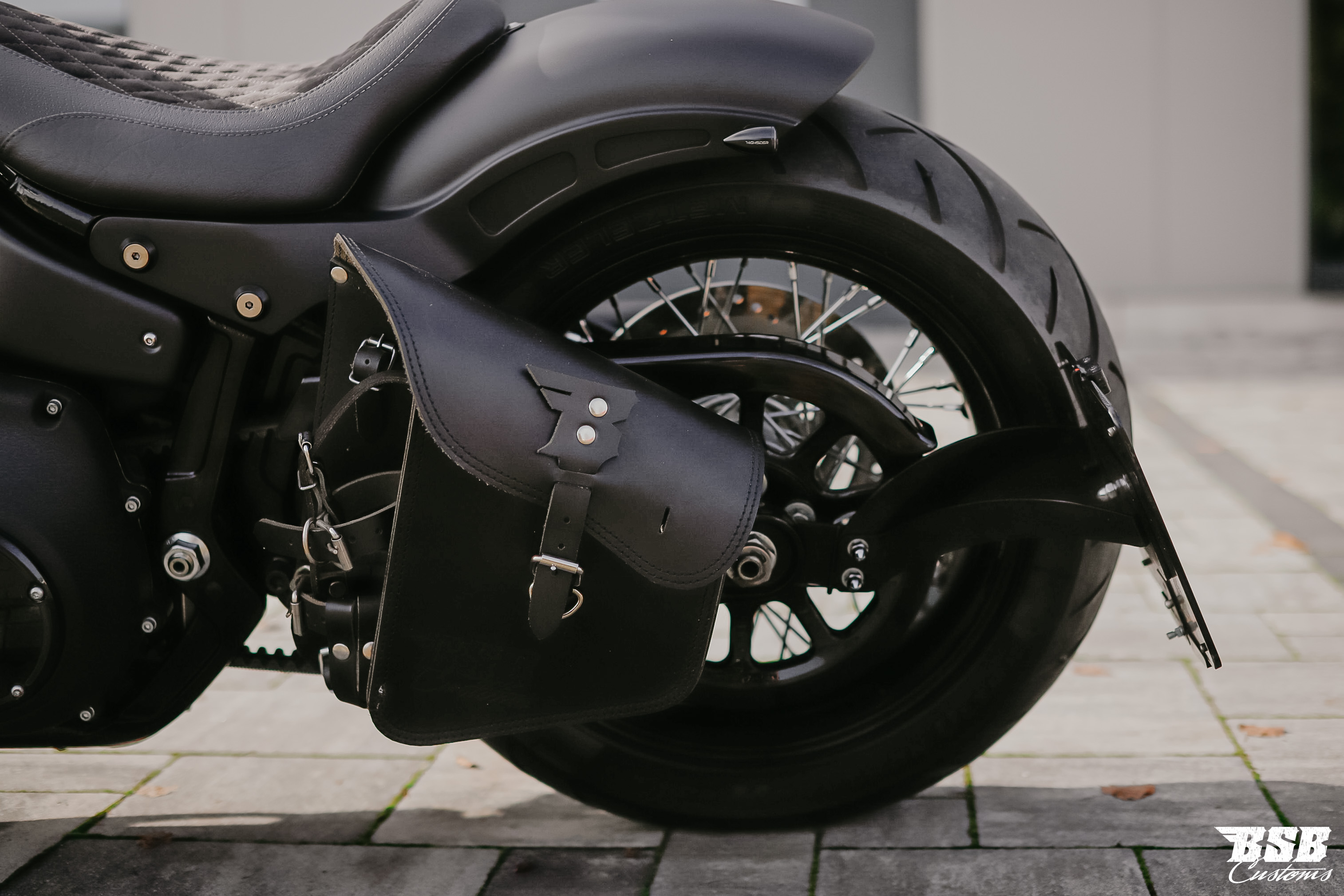 2020 Harley Davidson FXBB Softail Milwaukee-Eight mit 200 Umbau/ Jekill&Hyde + Garantie