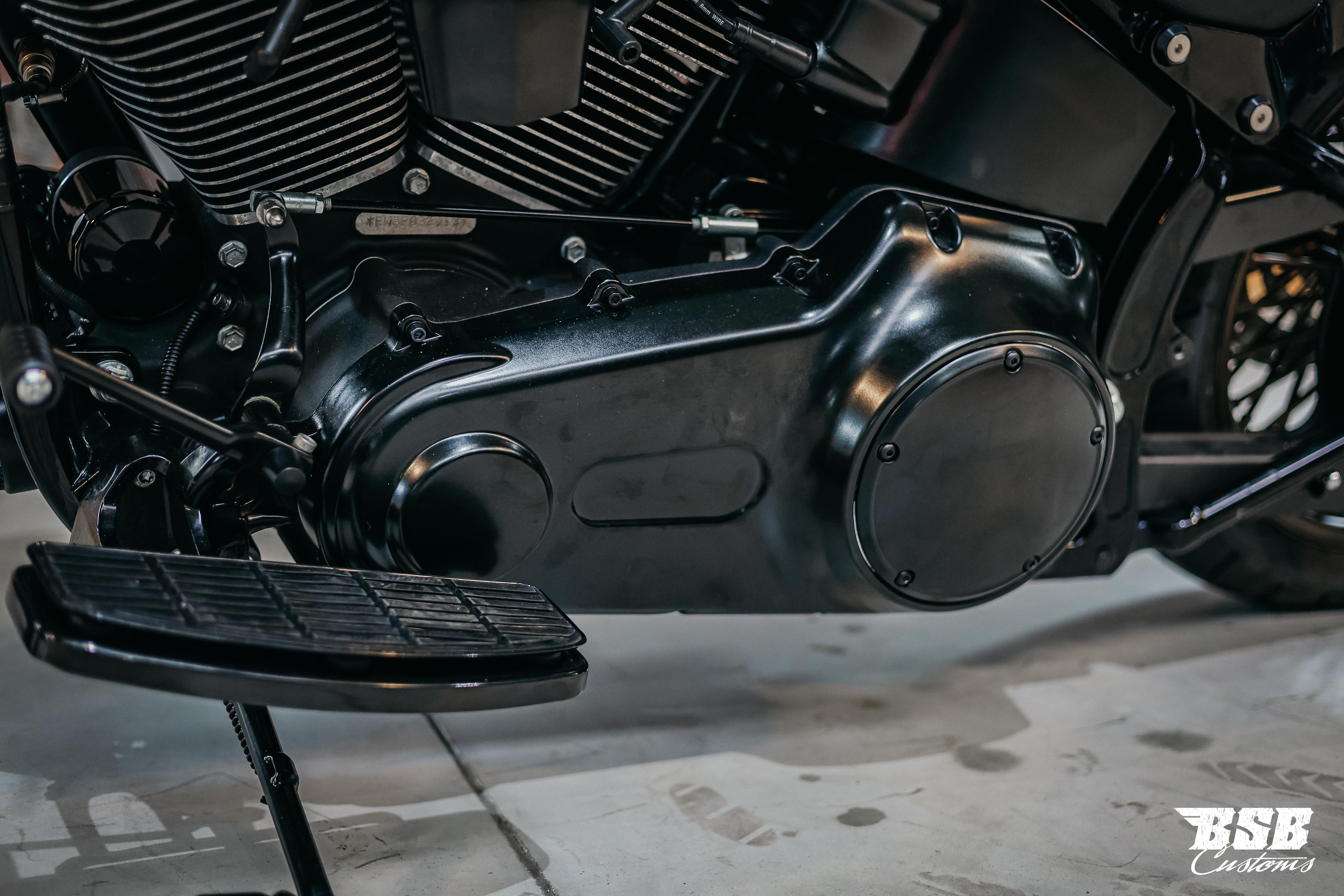 2011 Harley Davidson FLSTC Heritage Softail,viele Extras wie Jekil&Hyde / FAT SPOKE / Airbrush / Ape Hanger ...  Finanzierung möglich 