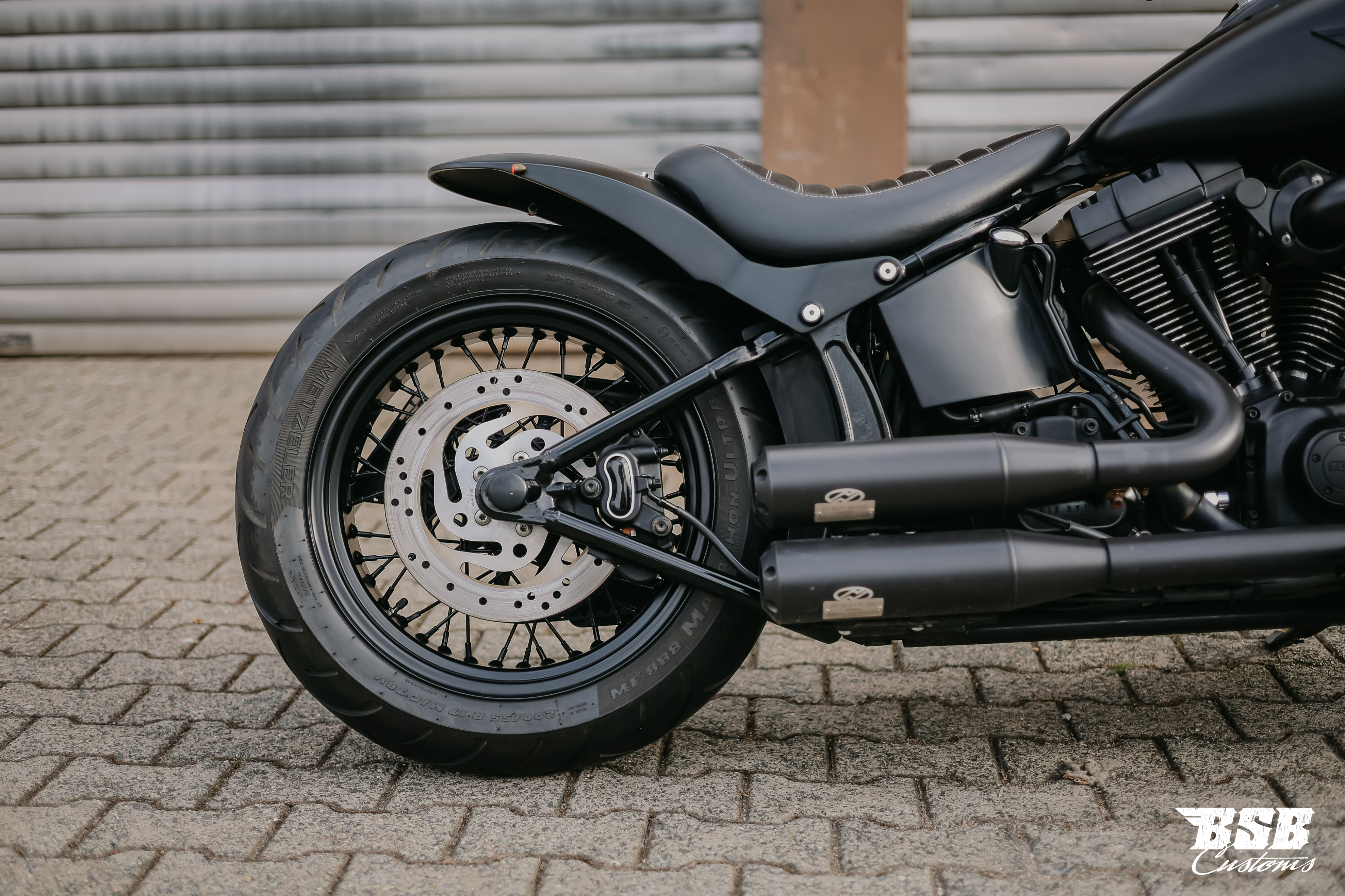 2012 Harley Davidson  Softail 103 CUI Mega-Umbau  ///  Jekill & Hyde Anlage / Finanzierung ab 5,99% möglich  ab 200 eur / mtl.