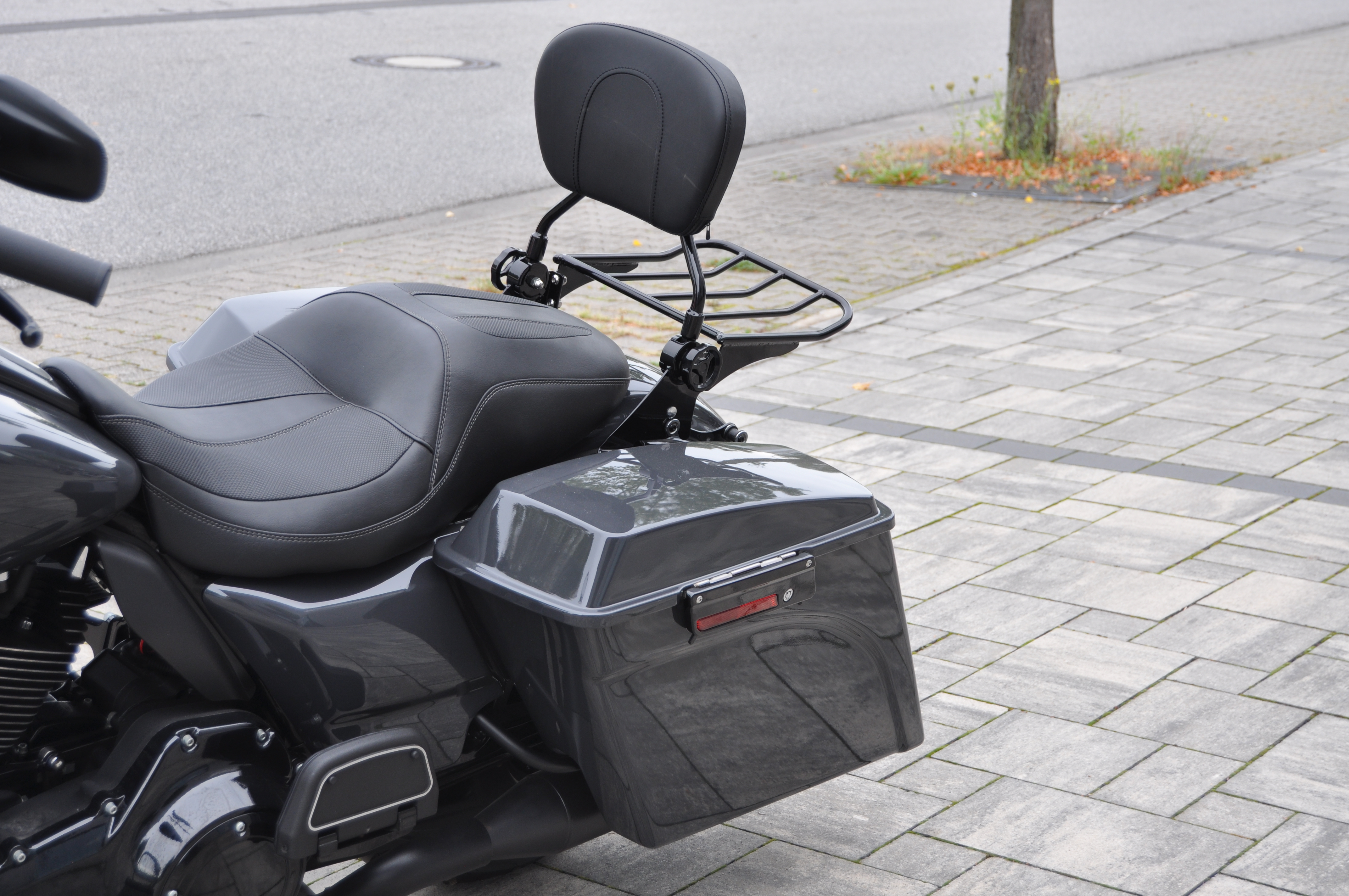 2013 Harley davidson FLHTK Elektra Limited Edition mit Jekill & Hyde Anlage  + 12 Monate Garantie 