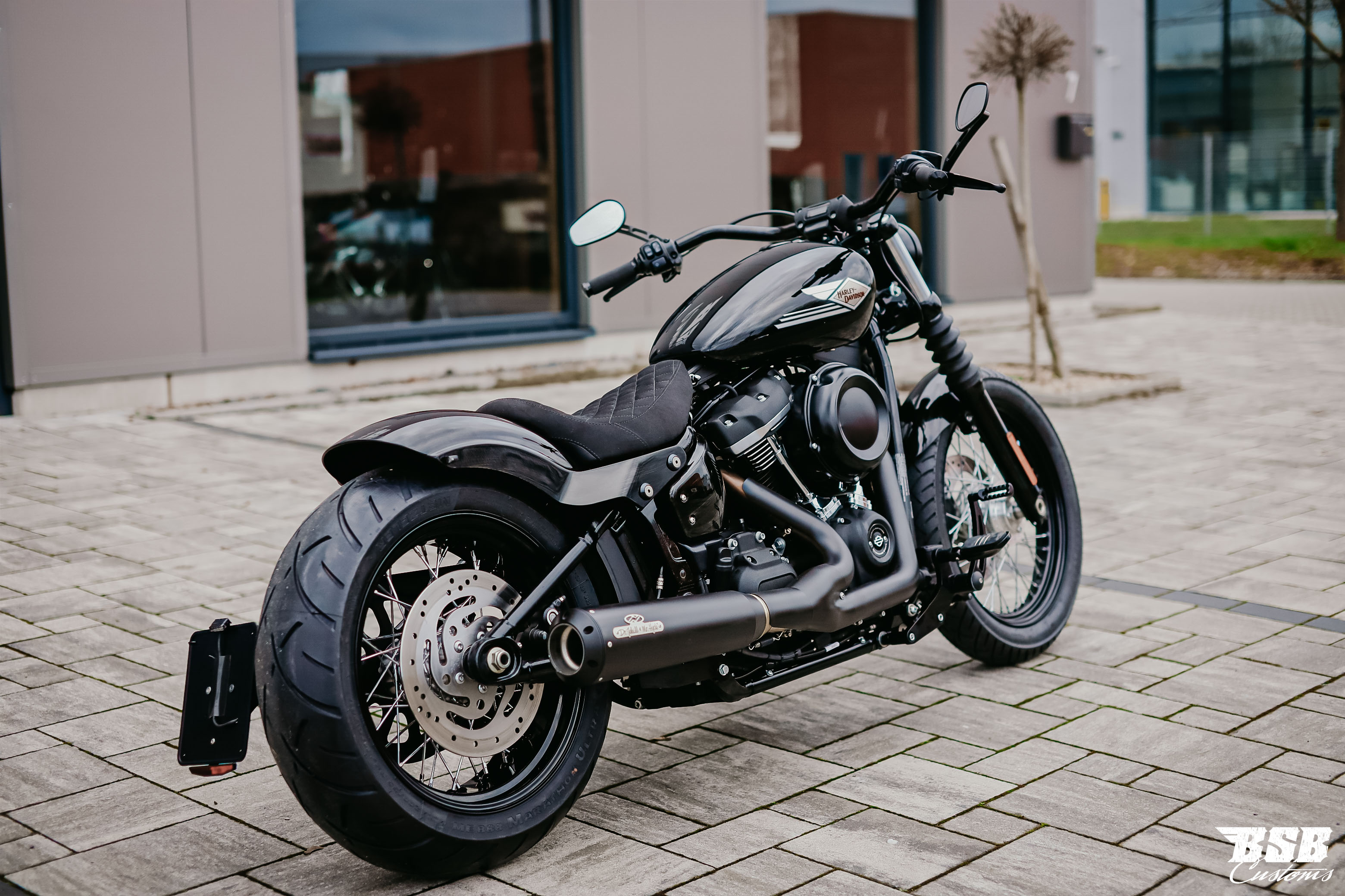 2020 FXBB 107 Softail Street BOB mit Umbau und Jekill & Hyde Anlage bereits ab 285 EUR finanzieren