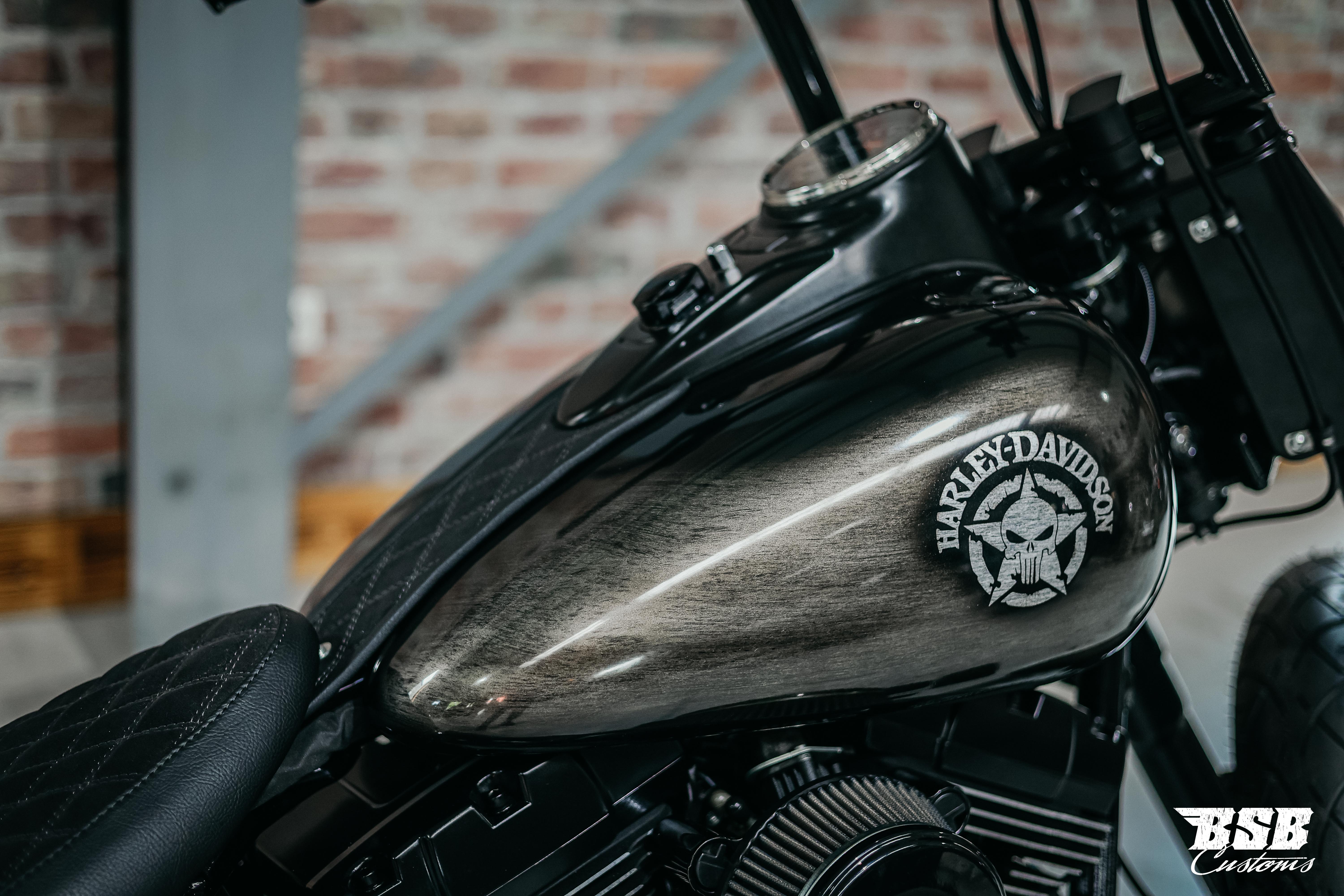 2011 Harley Davidson FLSTC Heritage Softail,viele Extras wie Jekil&Hyde / FAT SPOKE / Airbrush / Ape Hanger ...  Finanzierung möglich 