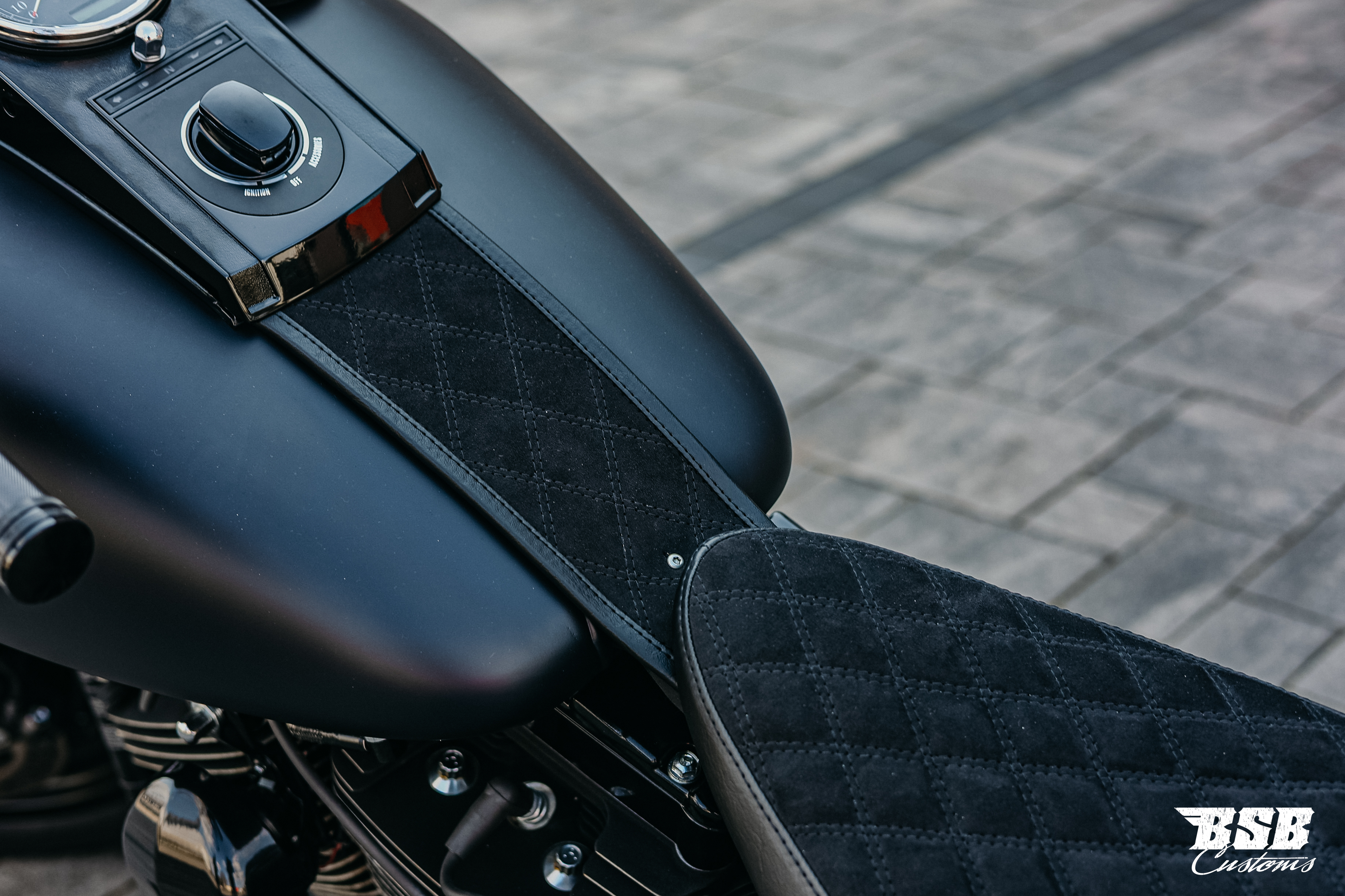 2013 Harley Davidson FLSTF FAT BOY Spezial // 103 CUI Mega-Umbau  ///  Finanzierung ab 5,99% möglich  ab 300 eur / mtl.