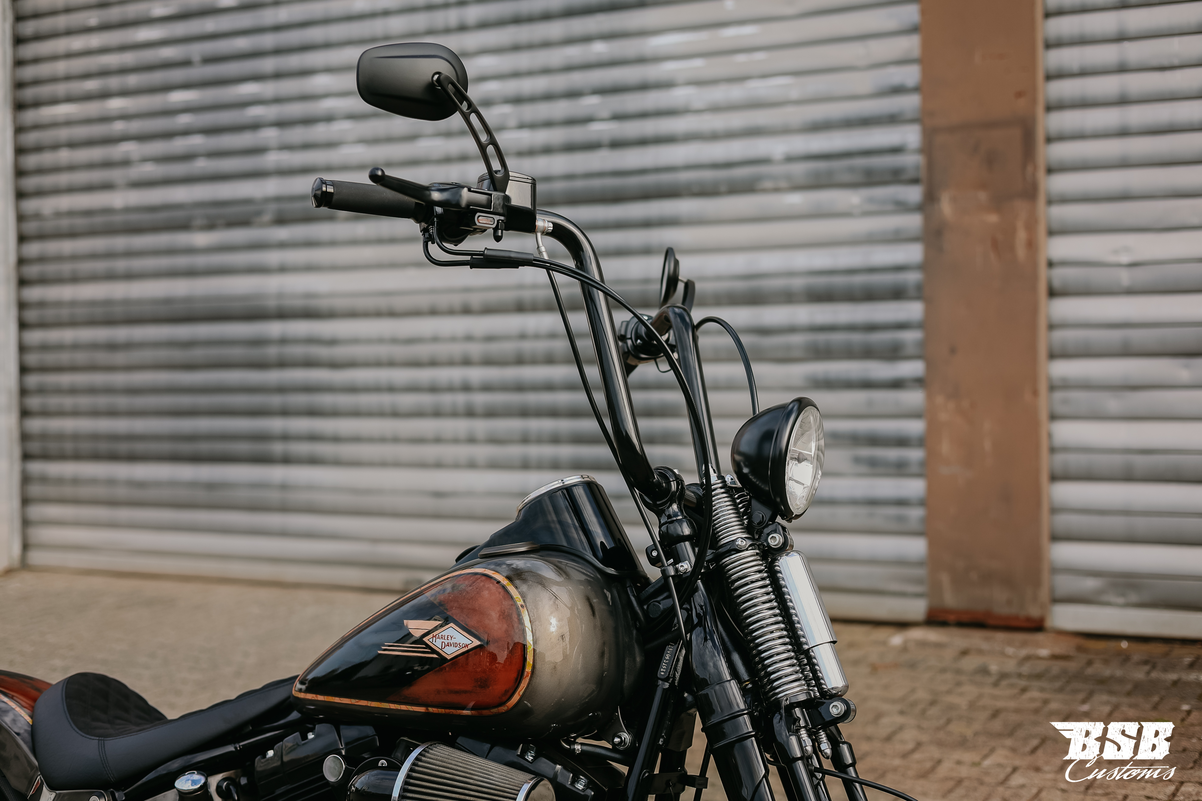 Harley-Davidson FLSB Cross Bones – letztes Baujahr | 5HD1 | 1. Hand |  exklusiver Custom-Umbau