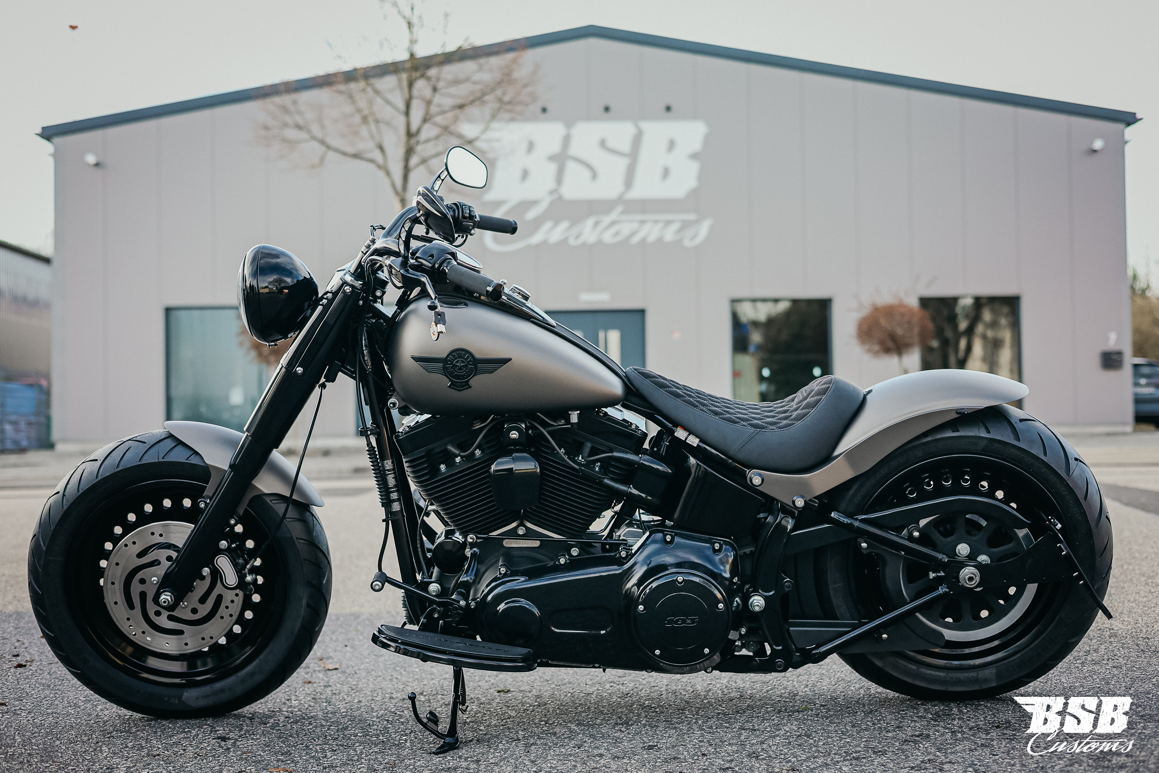 2014 Harley Davidson FLS Softail SLIM 103 CUI Mega-Umbau  ///  Finanzierung ab 3,99% möglich  ab 300 eur / mtl.