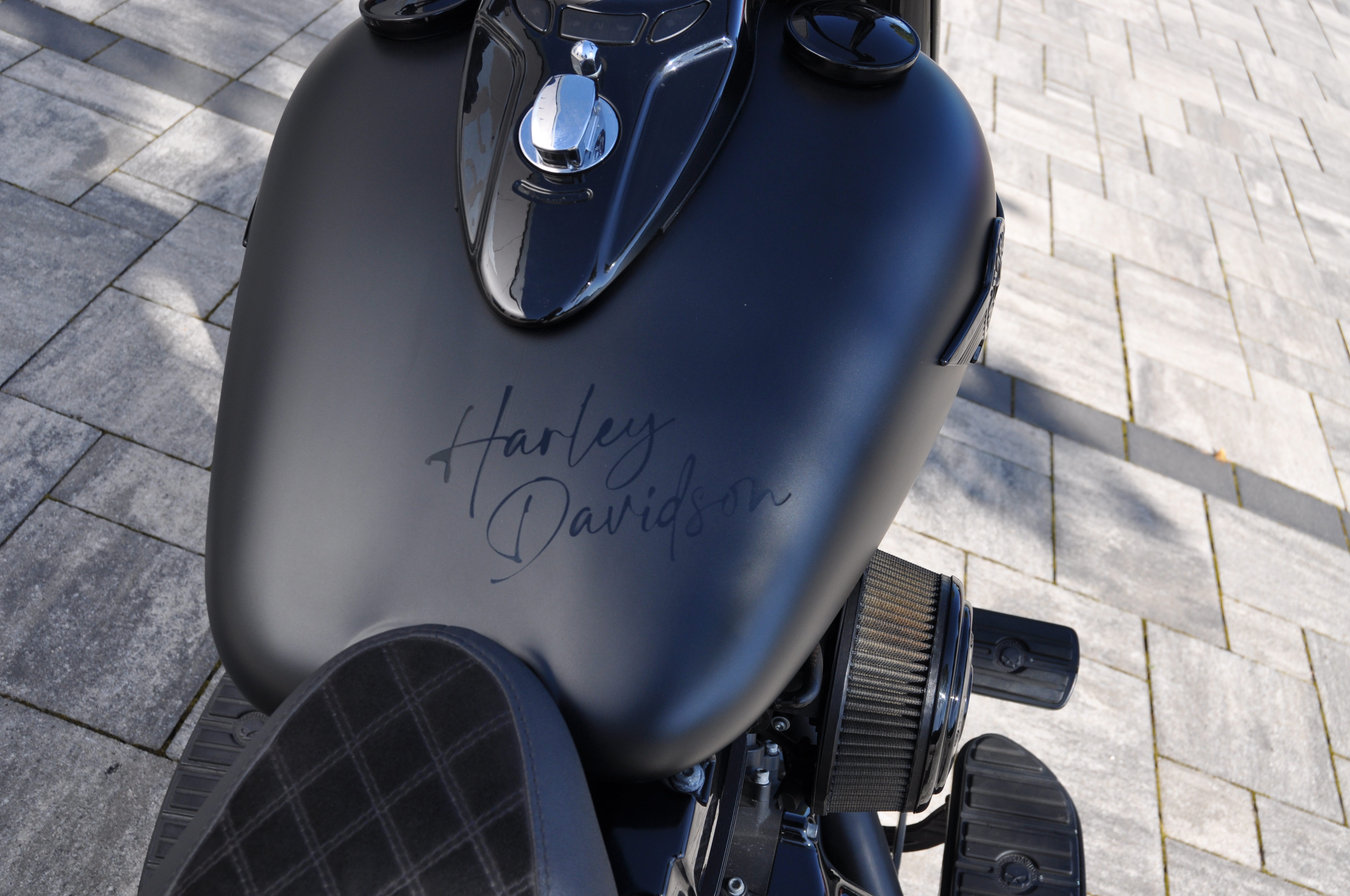 2012 Harley Davidson Softail mit Mega Umbau sehr viele Extras +++ Finanzierung ab 6,99% möglich  