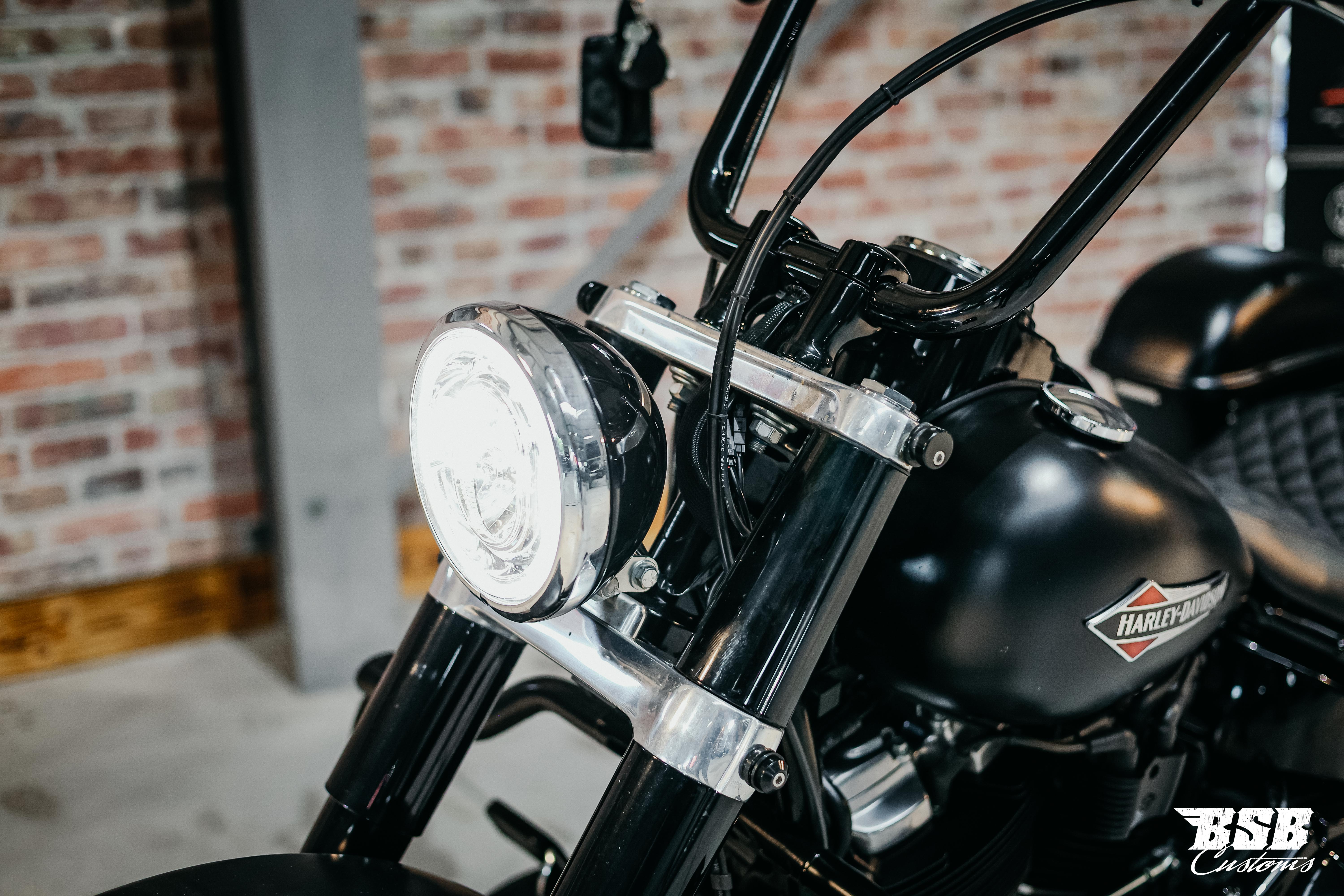 Harley Davidson FLSL Softail Slim M8 107 | Jekill & Hyde | Garantie ...  Finanzierung ab 5,99% möglich 