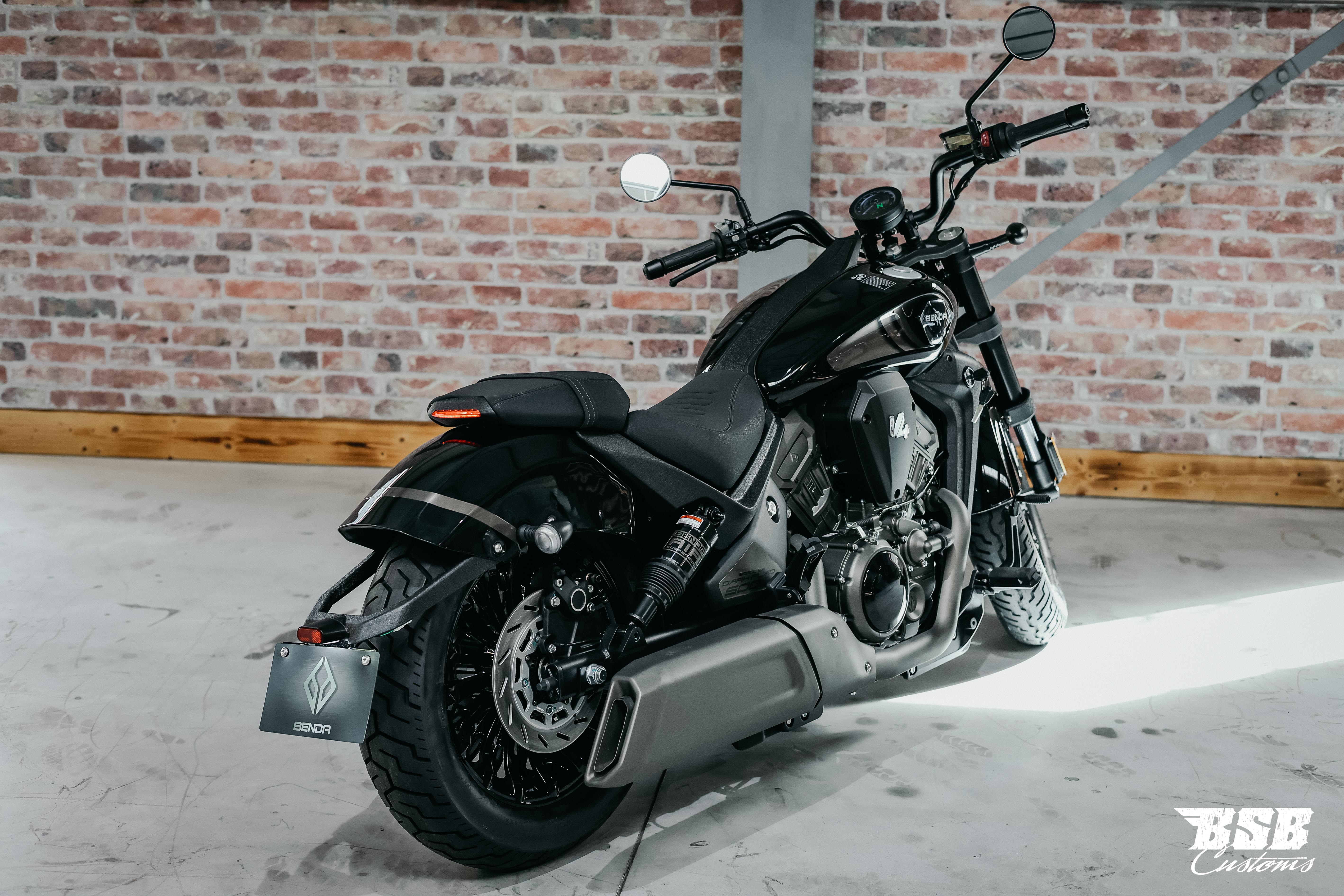 Benda Dark Flag 500 V4 - Bobber mit Stil & Power ABS/Zylinderabschaltung/Airride -modifiziert by BSB Customs NEUFAHRZEUG!!!