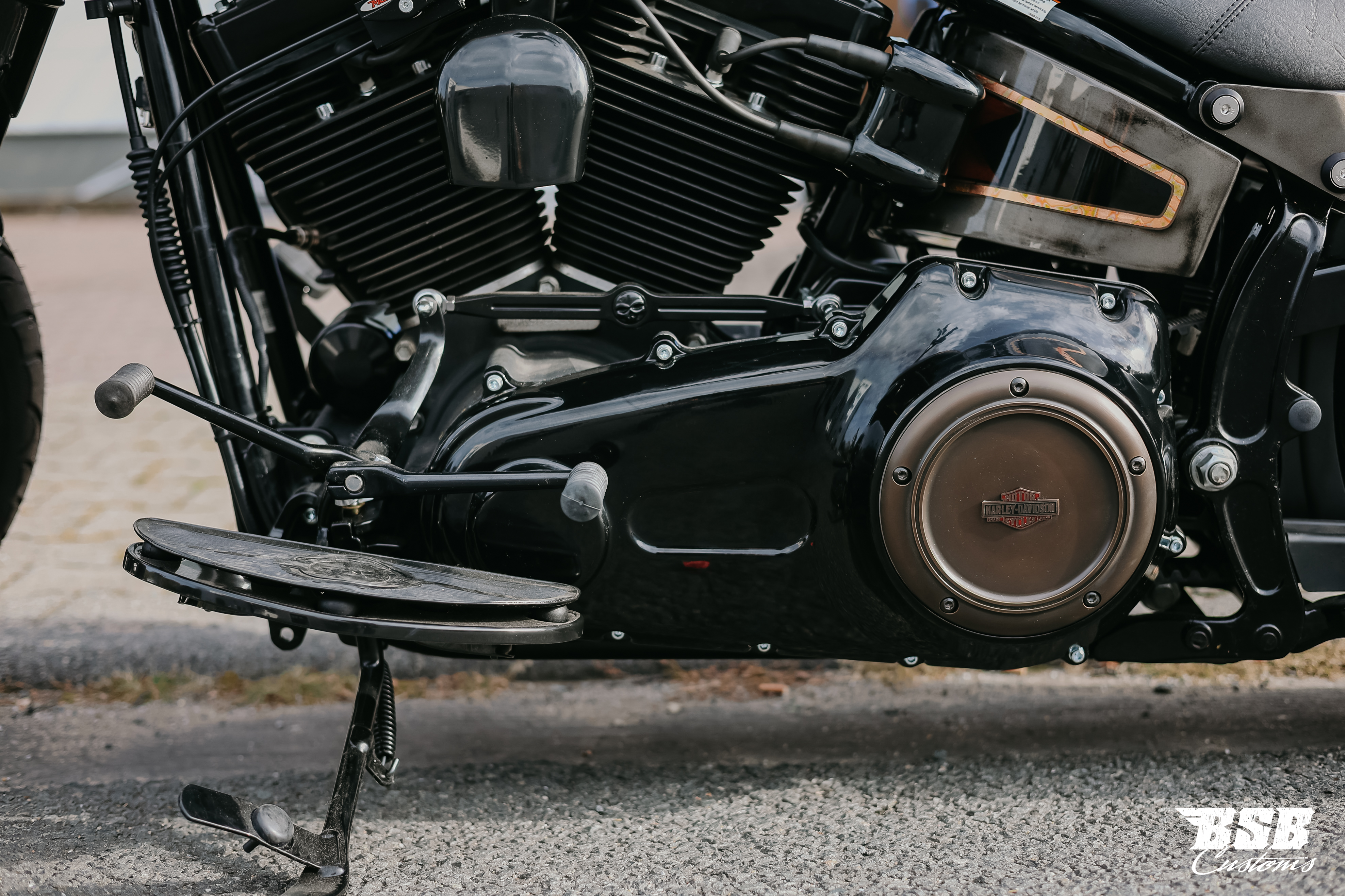 Harley-Davidson FLSB Cross Bones – letztes Baujahr | 5HD1 | 1. Hand |  exklusiver Custom-Umbau