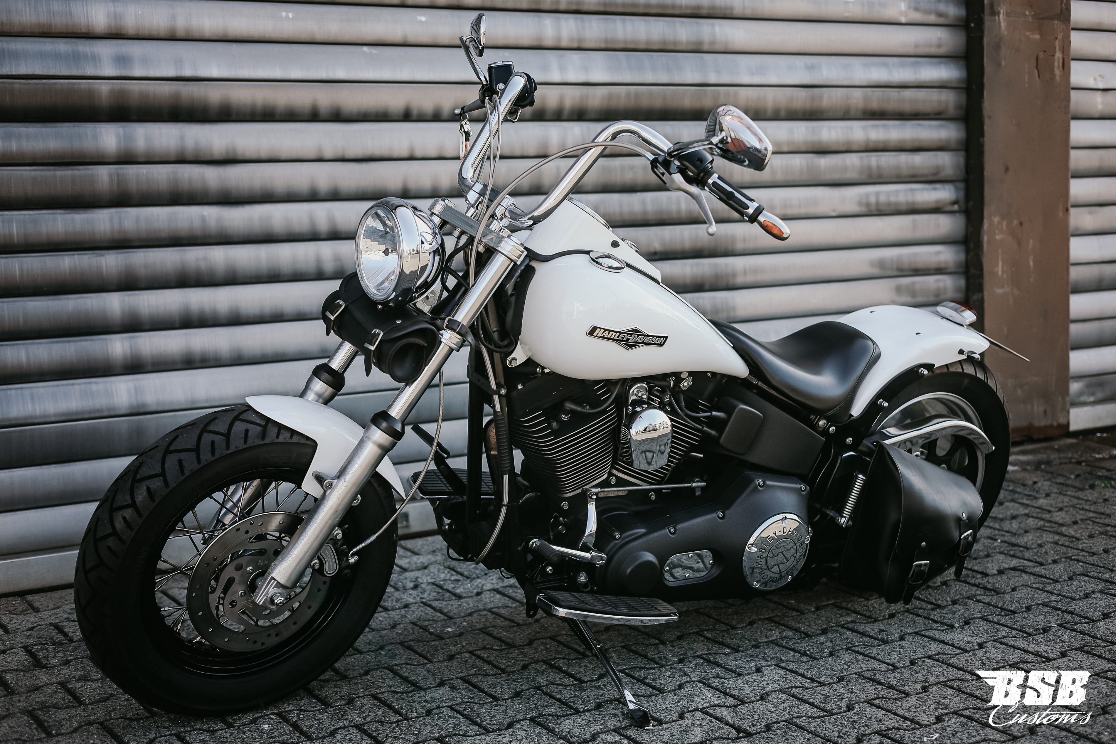 2000 Harley Davidson FXSTB Night Train mit "VERGASER" mit vielen Extras + 12 Monate Garantie 