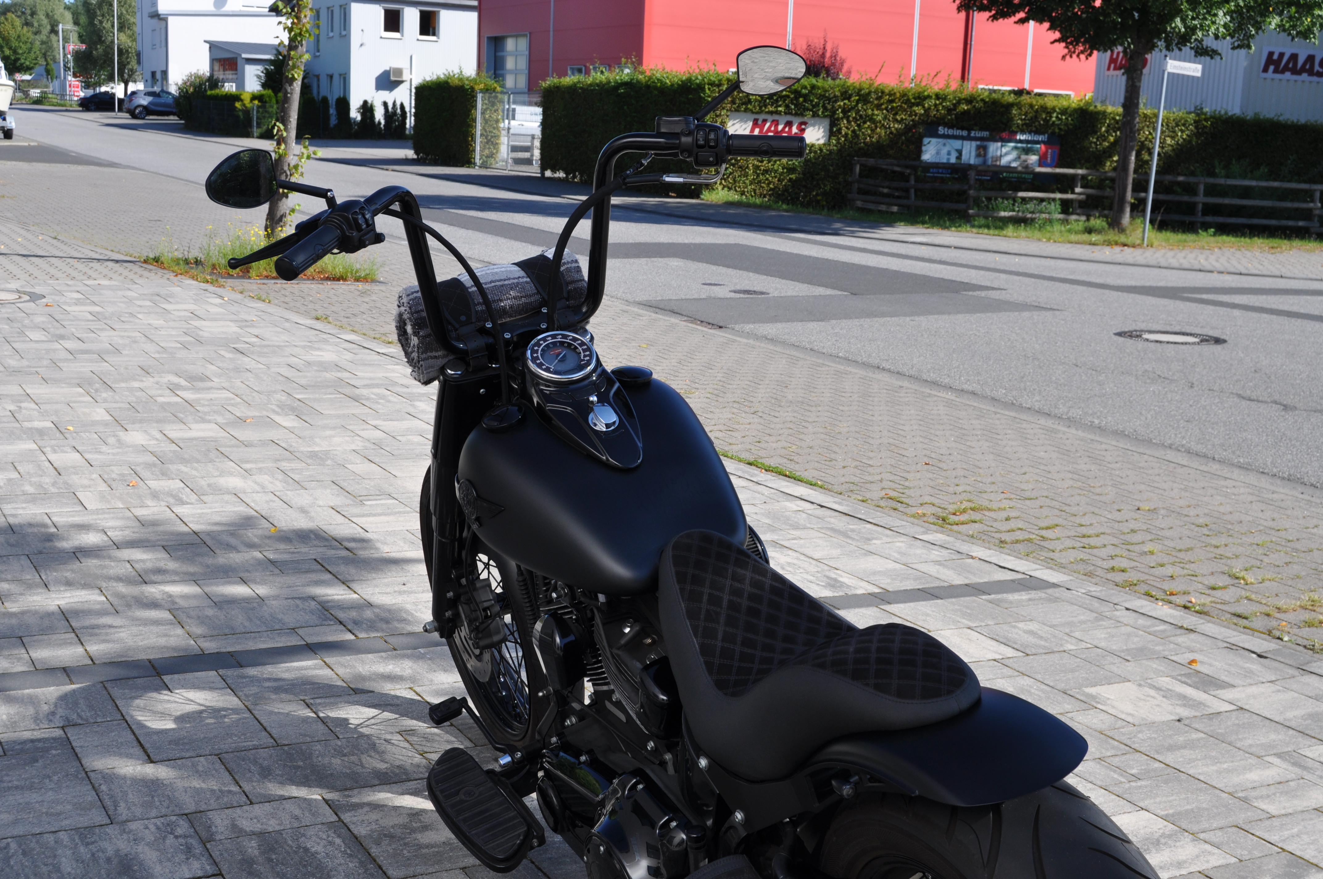 2012 Harley Davidson Softail mit Mega Umbau sehr viele Extras +++ Finanzierung ab 6,99% möglich  