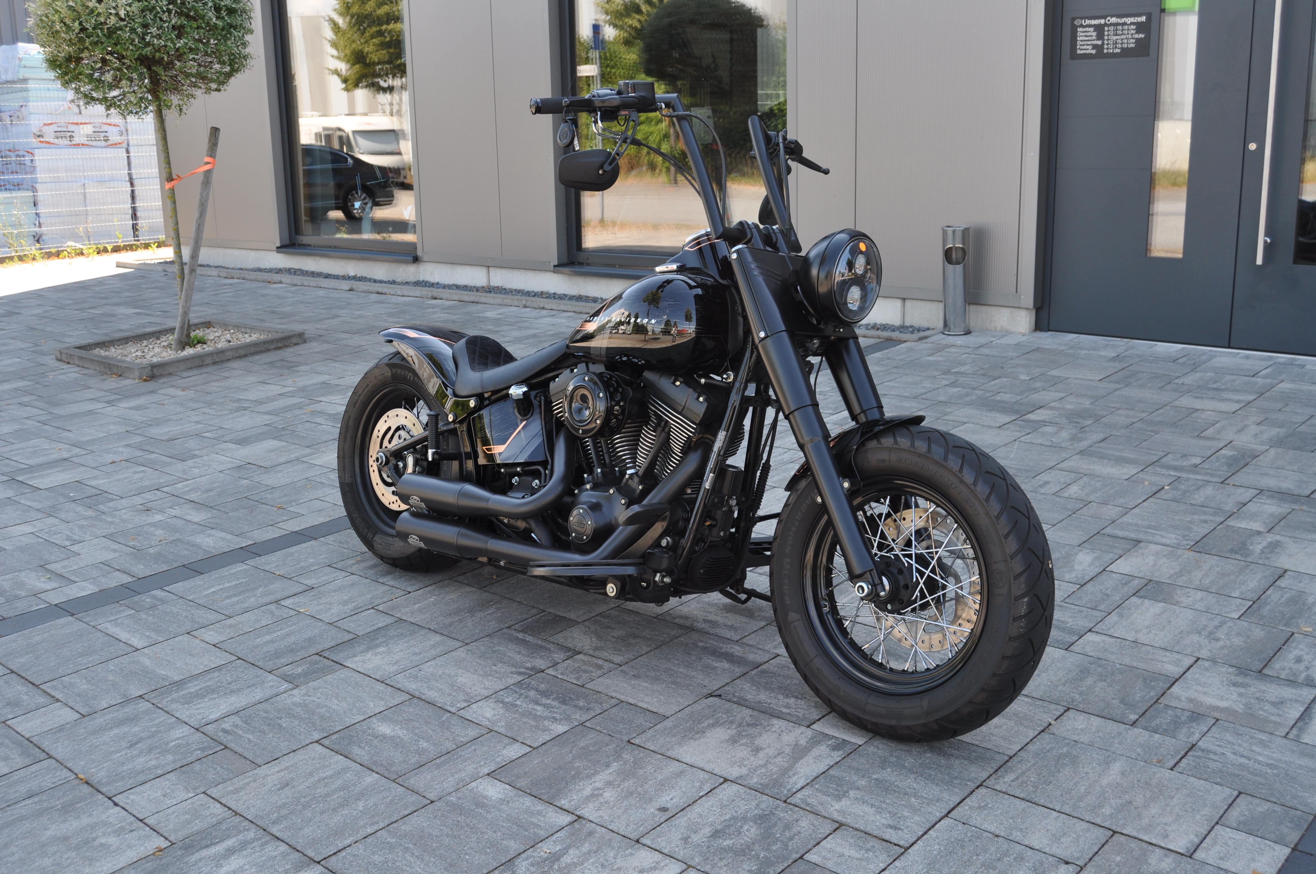2015 Harley Davidson FAT BOY by BSB Customs Mega viele Extras und 12 Monate Garantie 