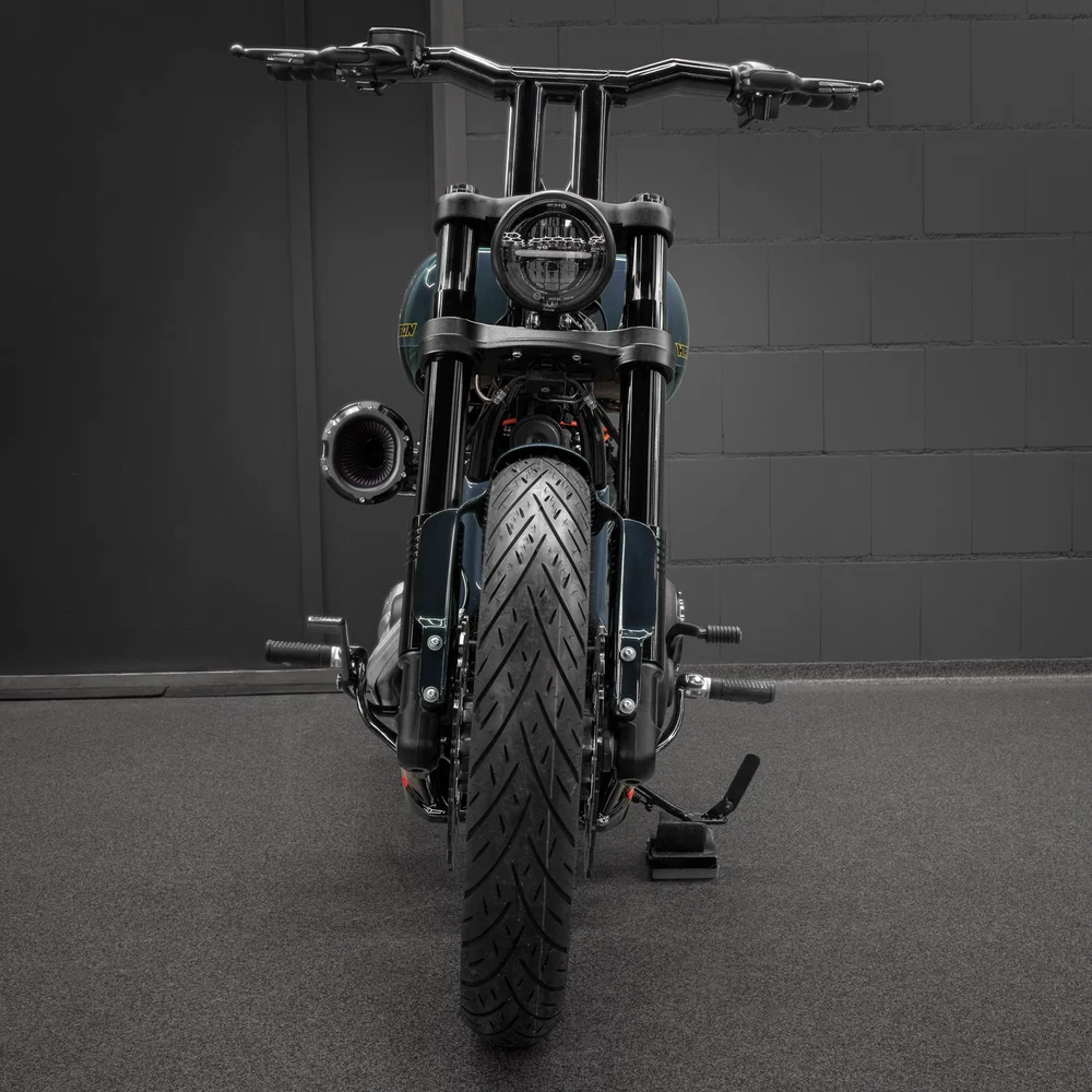 CHAMPION T-BAR MEGA – STEALTH VIEW EDITION – ein hochwertiger Custom-Lenker für Harley-Davidson Softail, Dyna und Sportster Modelle.