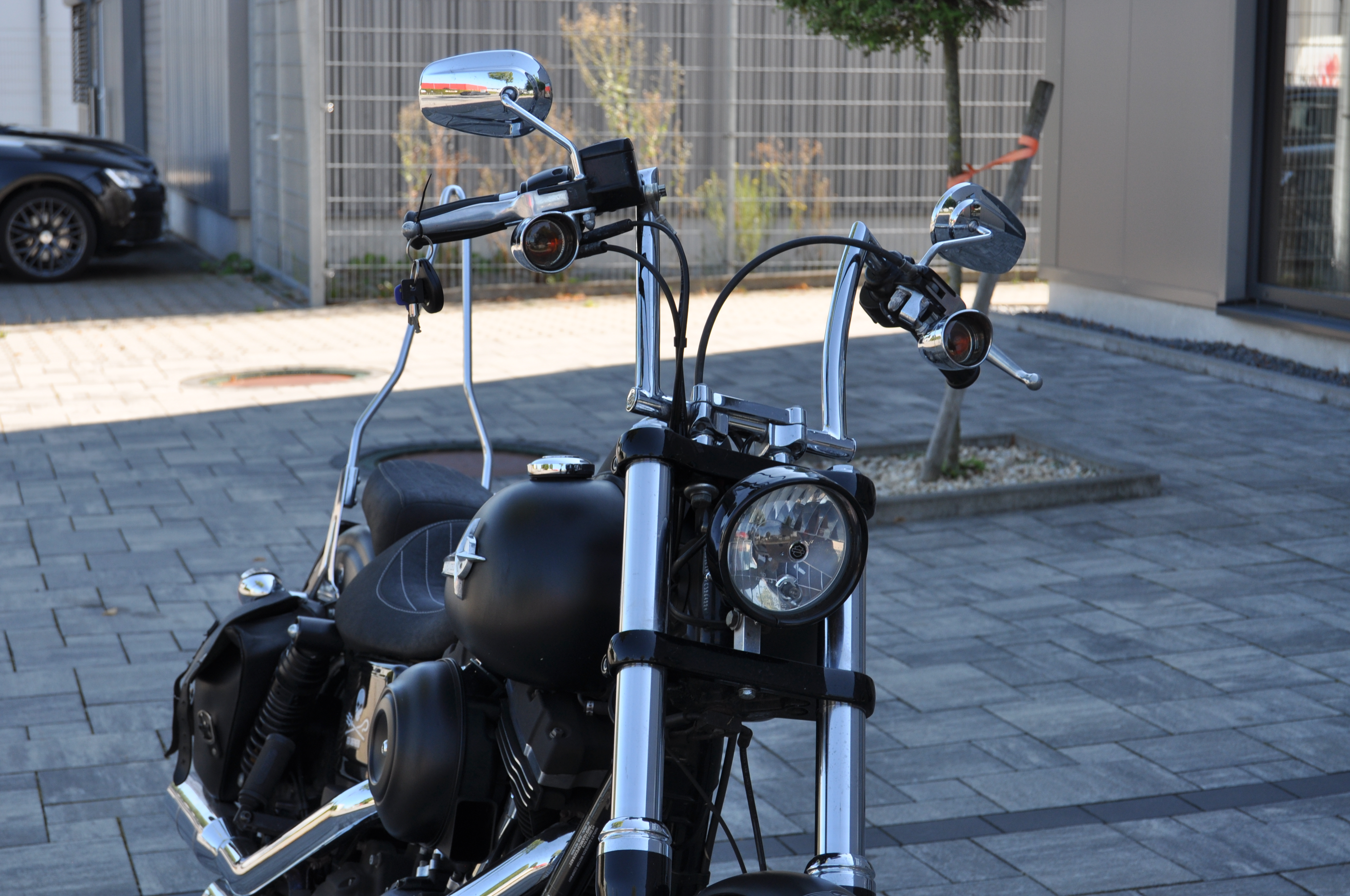 2016 Harley Davidson FXDB Street Bob - 5HD1 - 1 Hand  (ab 300 EUR finanzieren*) 