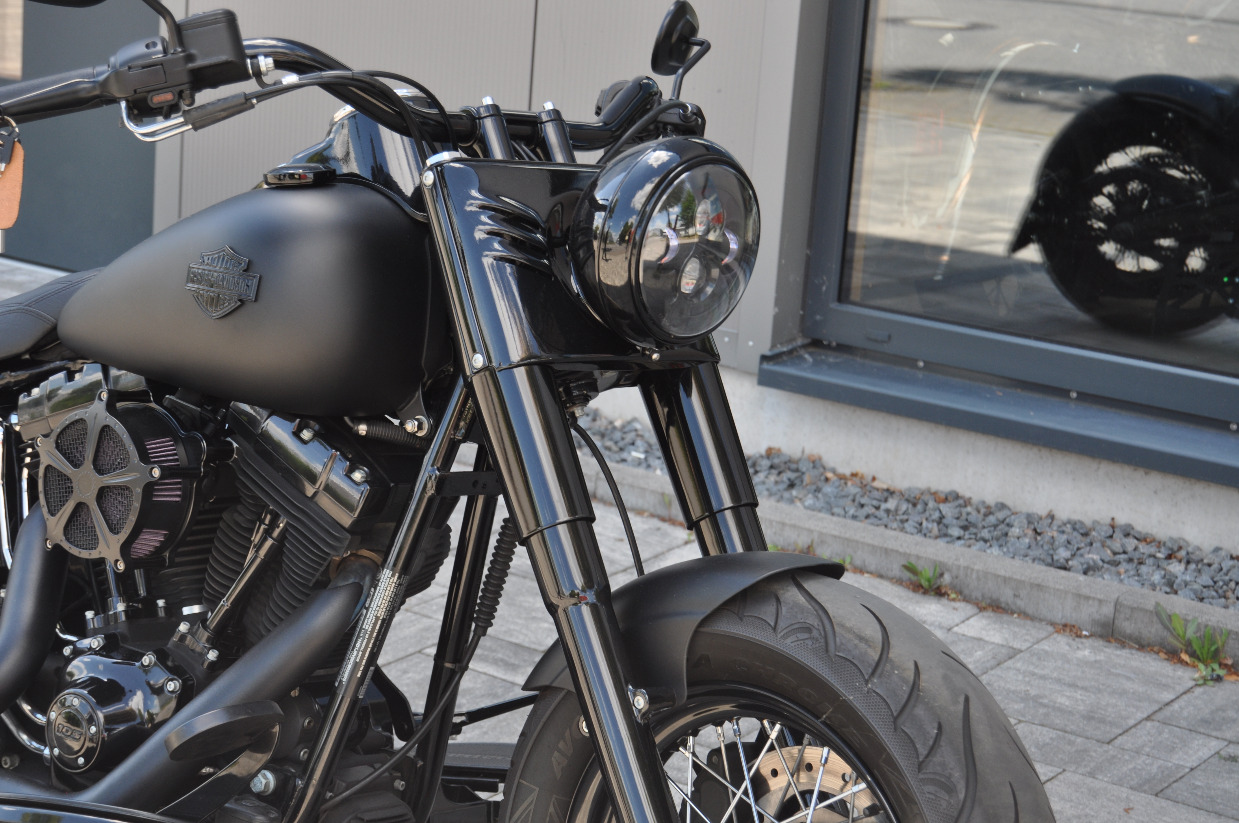 2012  Harley Davidson Softail SLIM  mit Mega Umbau 200 Hi-Reifen //  12 Monate Garantie 