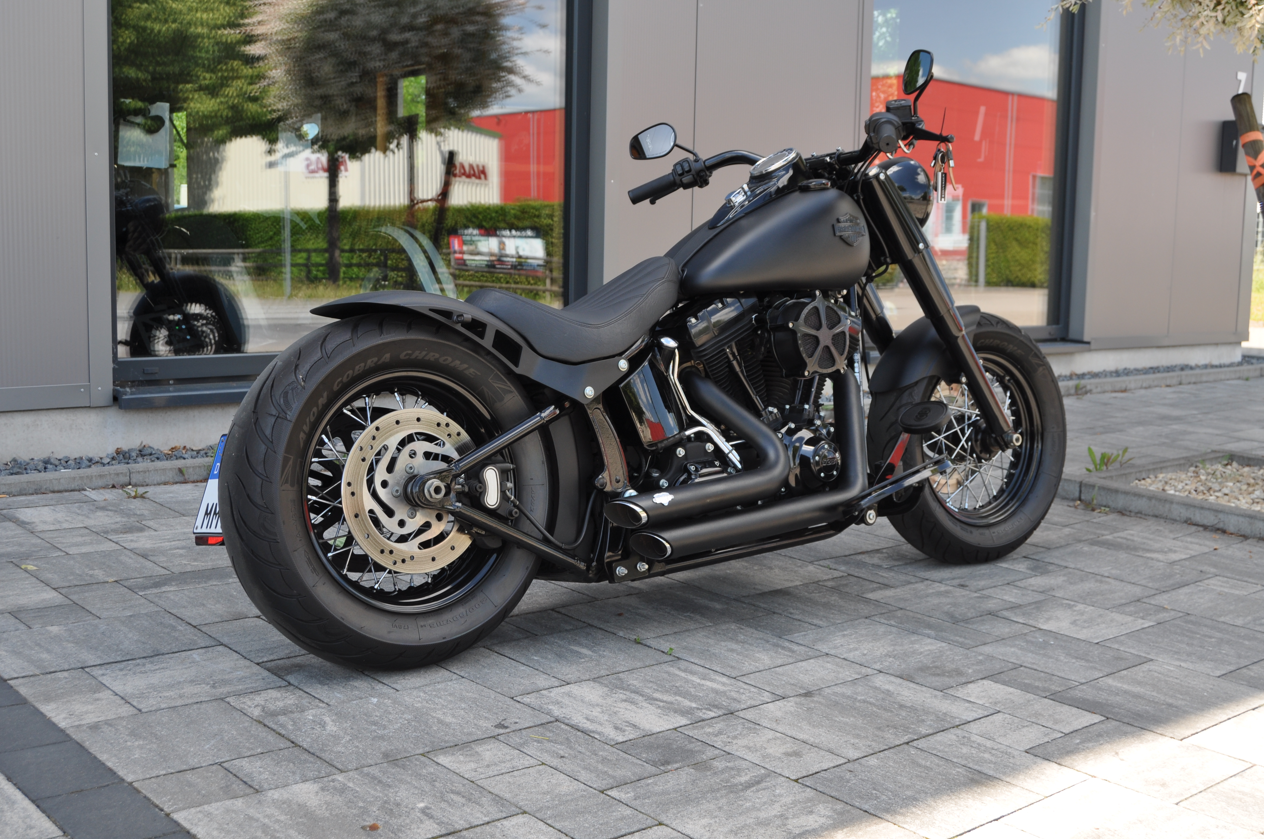 2012  Harley Davidson Softail SLIM  mit Mega Umbau 200 Hi-Reifen //  12 Monate Garantie 