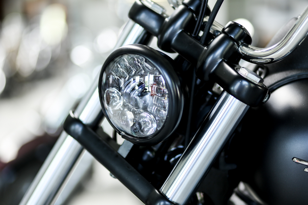 LED Scheinwerfer 5 3/4  5,75 Zoll schwarz, Standlicht, CE-Zulassung für Harley Davidson SOFTAIL / DYNA / Sportster