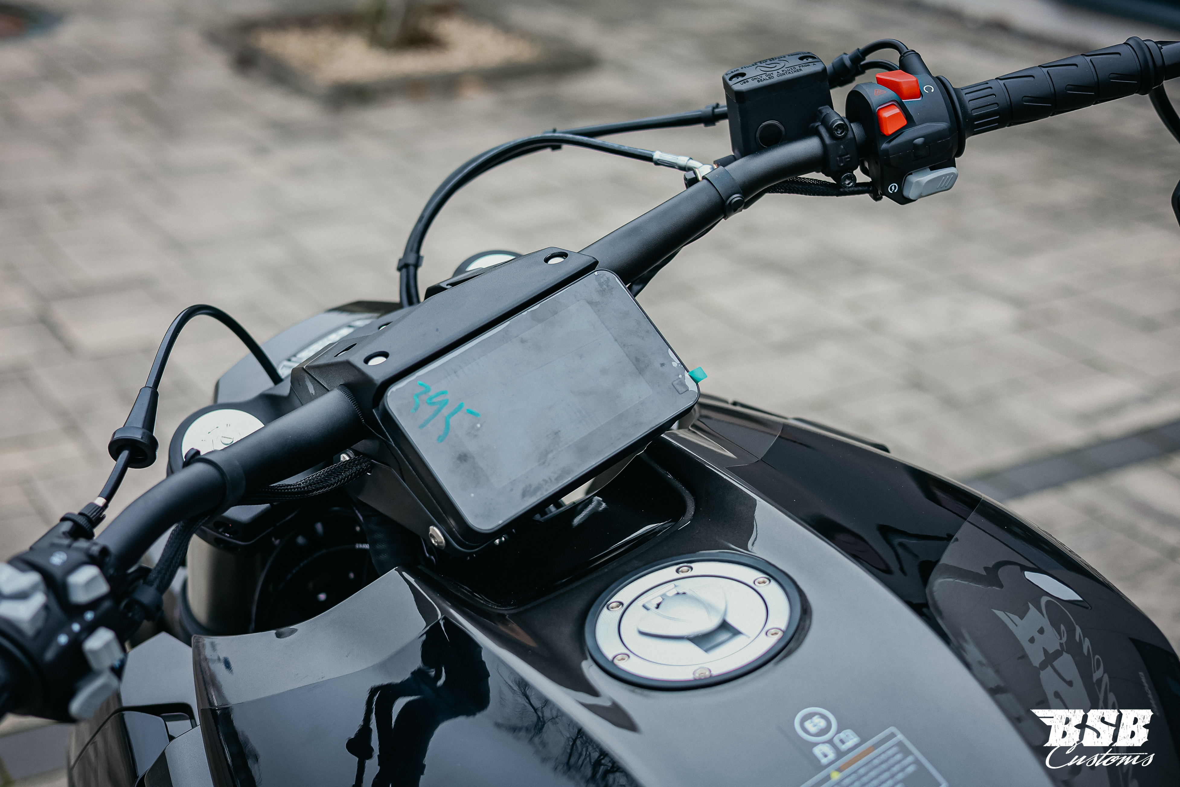 Benda LFC 700 Pro– Airride -300-er Hi-Reifen, ABS / TFT/ Anti-Hopping Kupplung modifiziert by BSB Customs NEUFAHRZEUG!!! 