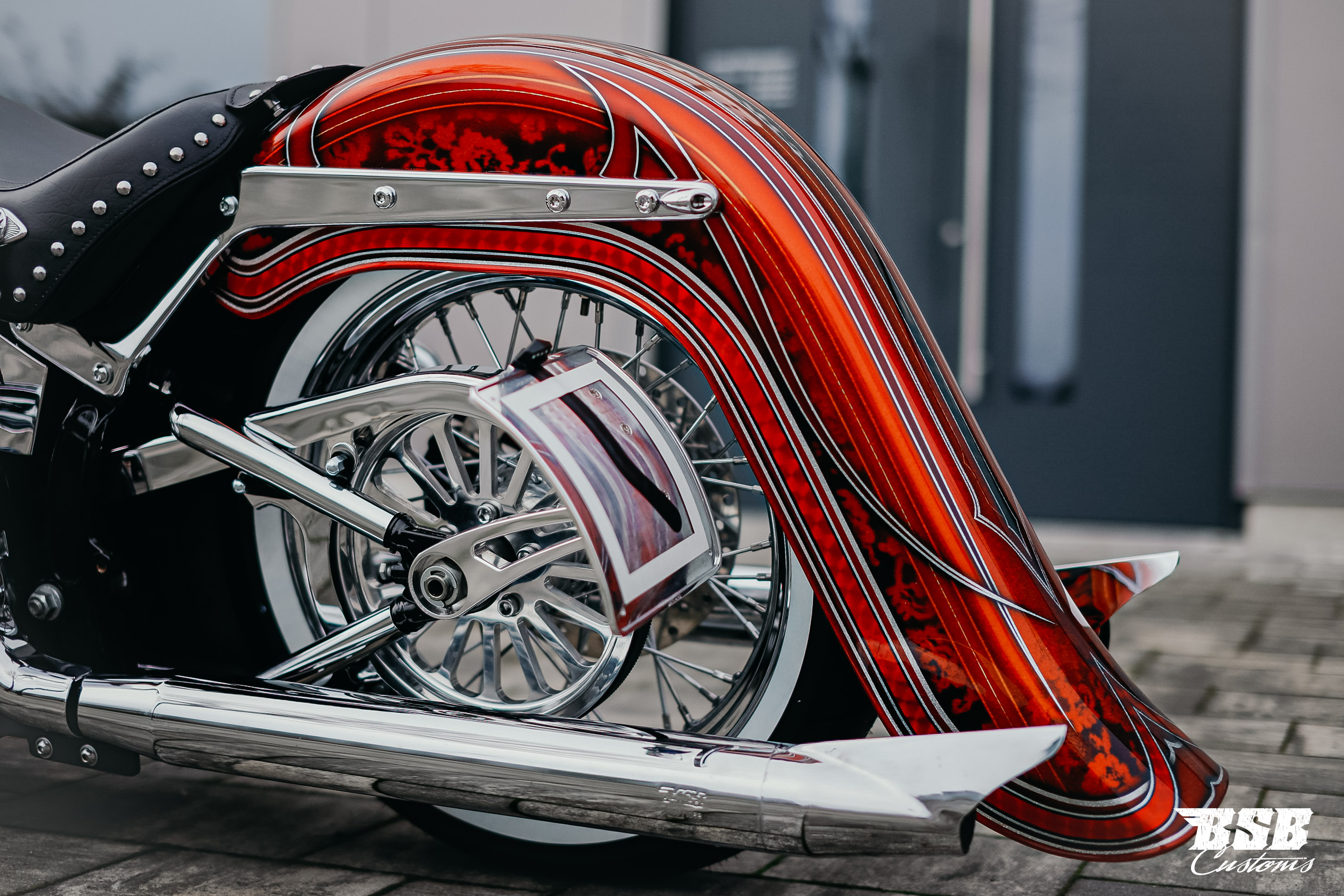 2014 Softail "La Roja"  Mexican Chicano Style Umbau by BSB Customs  sehr viele Extras... ab 345 EUR finanzieren* 