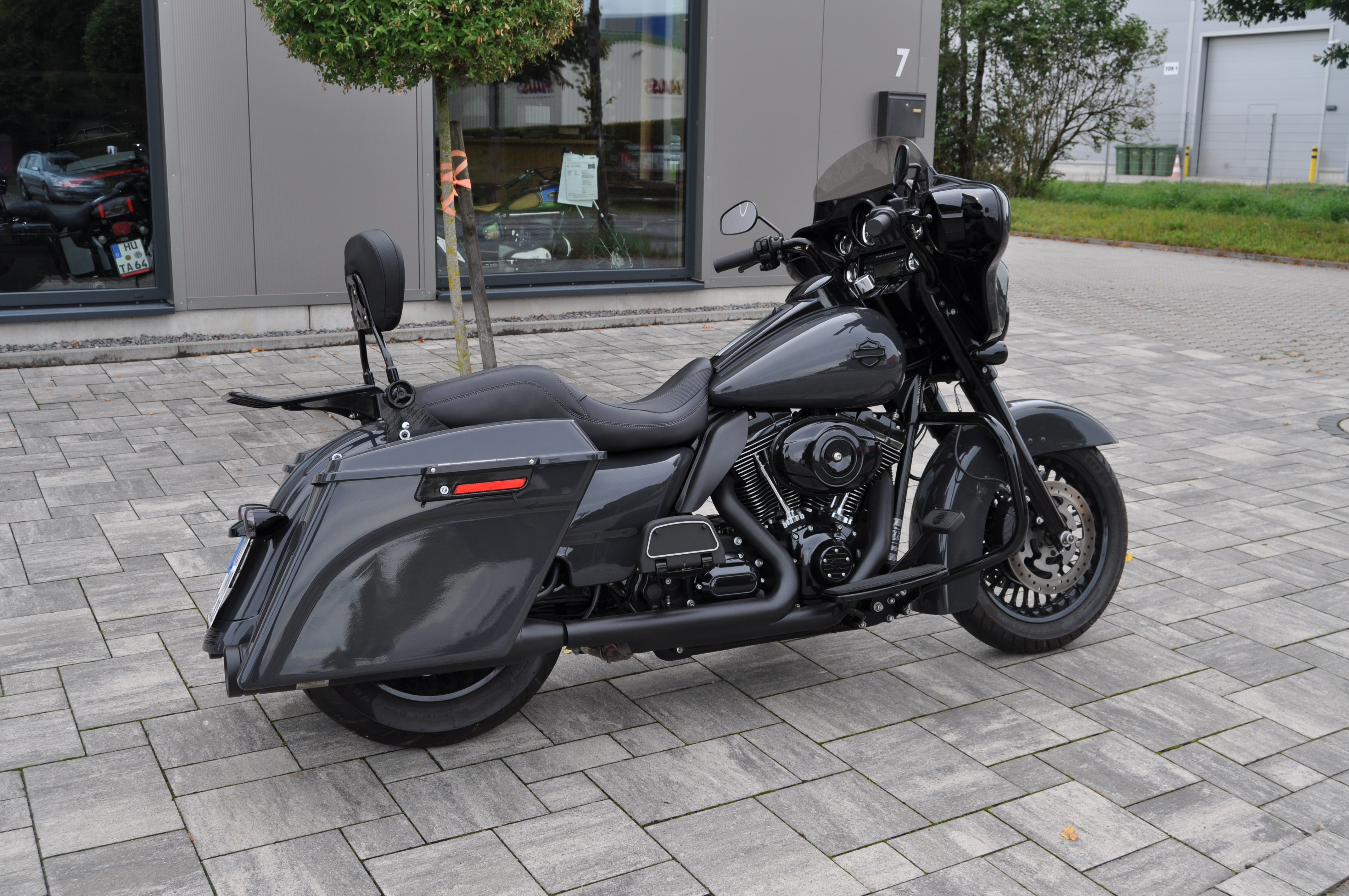 2013 Harley davidson FLHTK Elektra Limited Edition mit Jekill & Hyde Anlage  + 12 Monate Garantie 