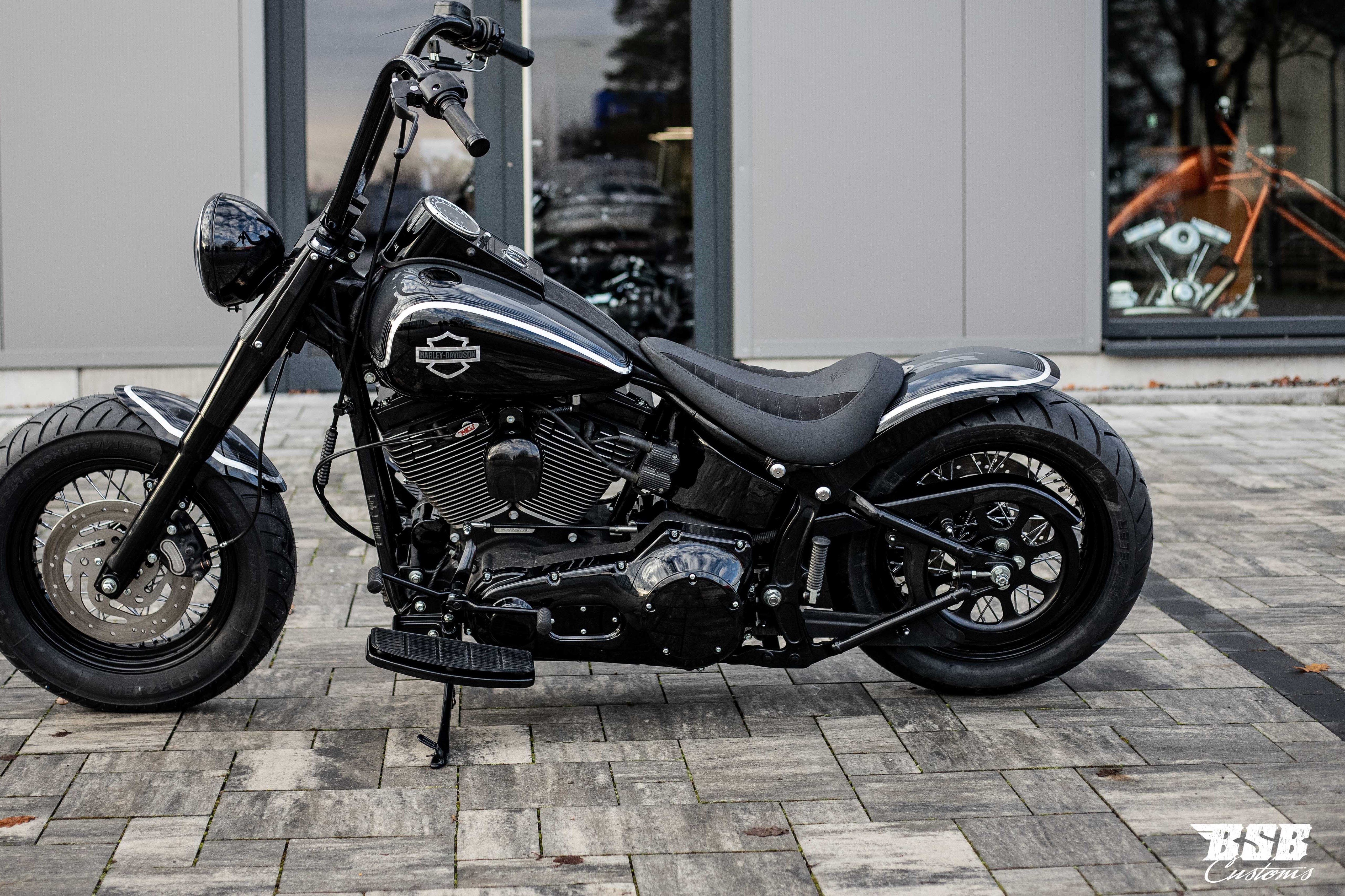 NCC Solositz Grundplatte für Softail Modelle