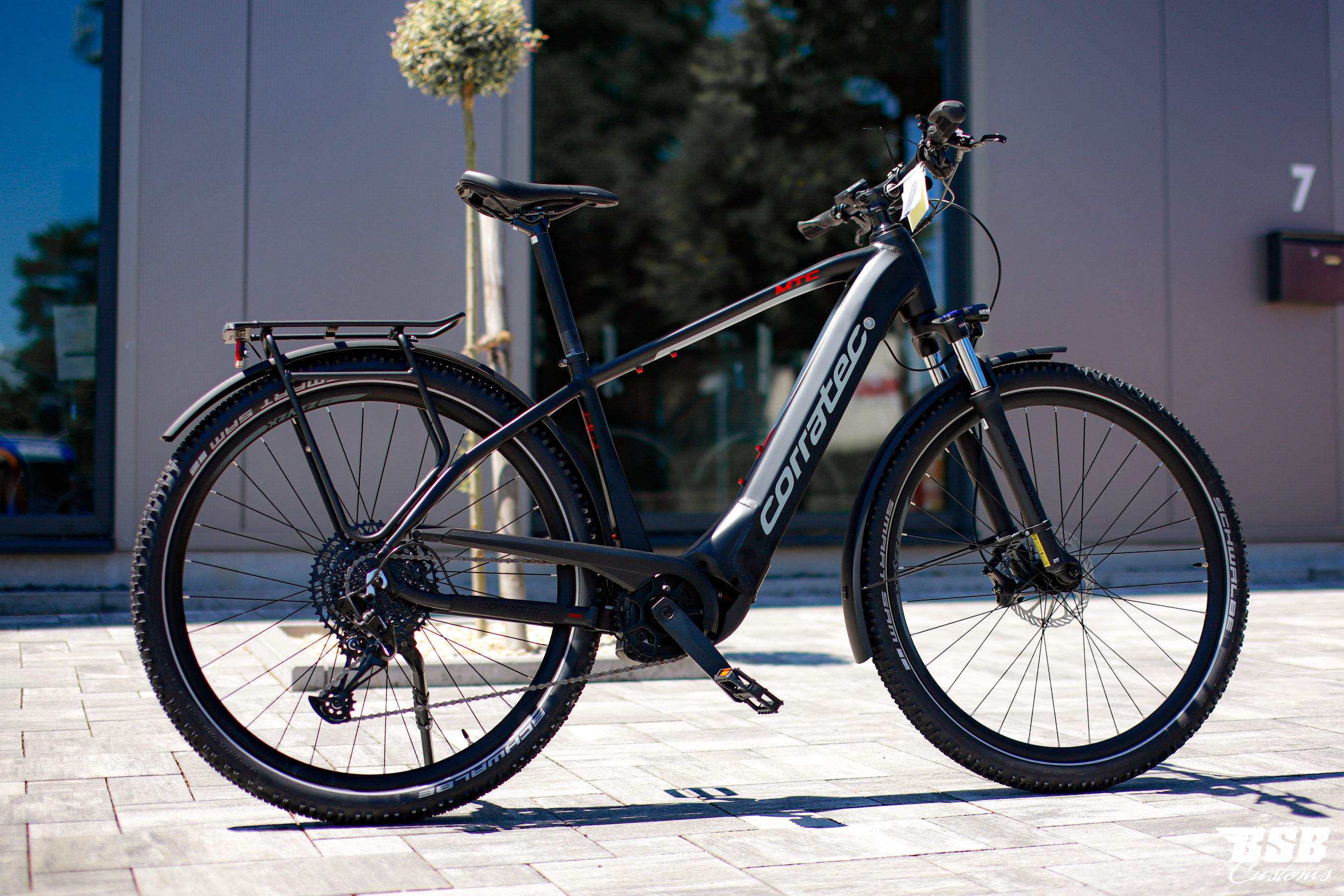 _MG_0310 Corratec E-Power MTC 12S Trinity Tube GENT Schwarz 2022 BOSCH Performance Line CX