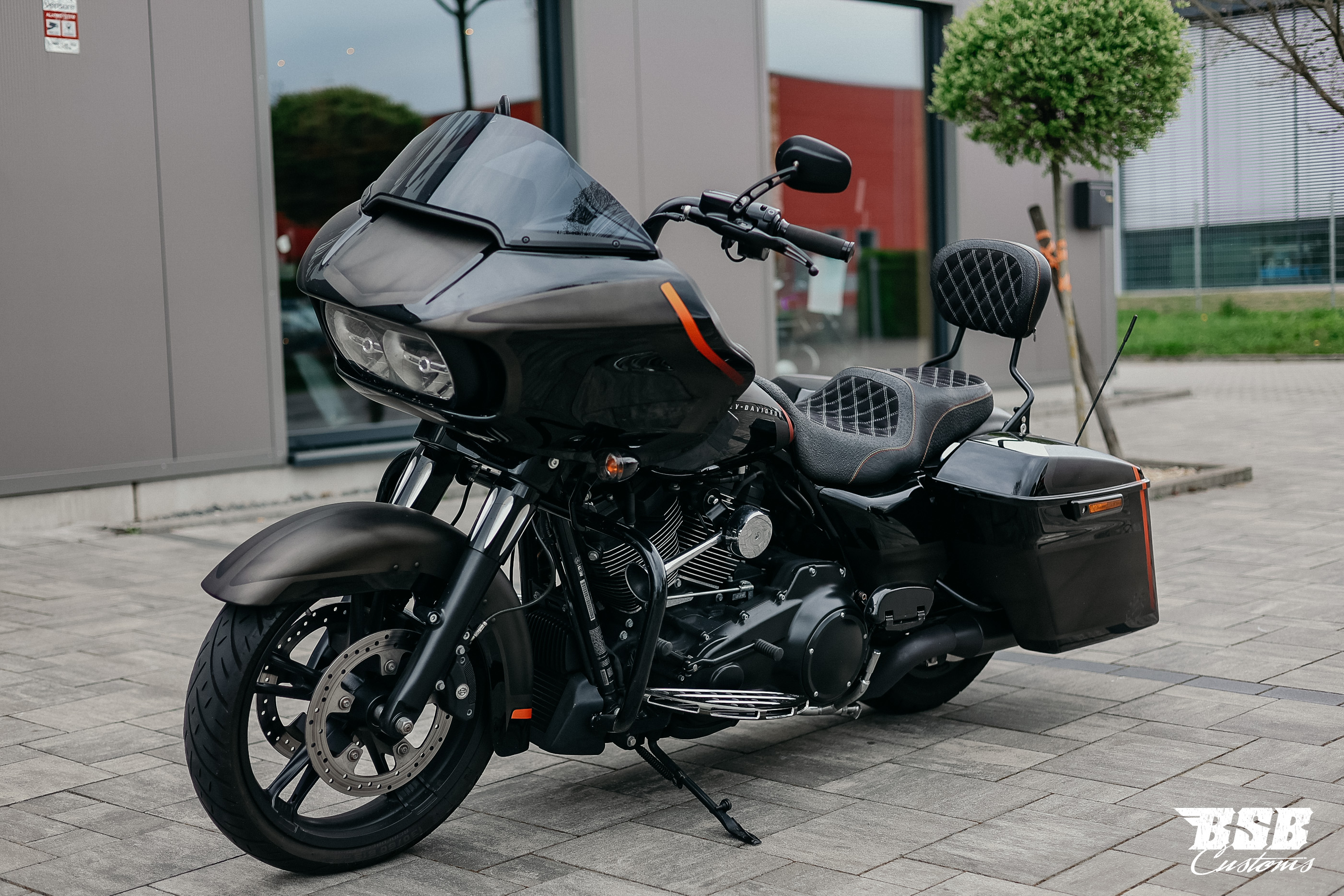 2018 FLTR ROAD GLIDE 107 CUI  mit Jekill&Hyde Anlage // Airride // Airbrush // Garantie 