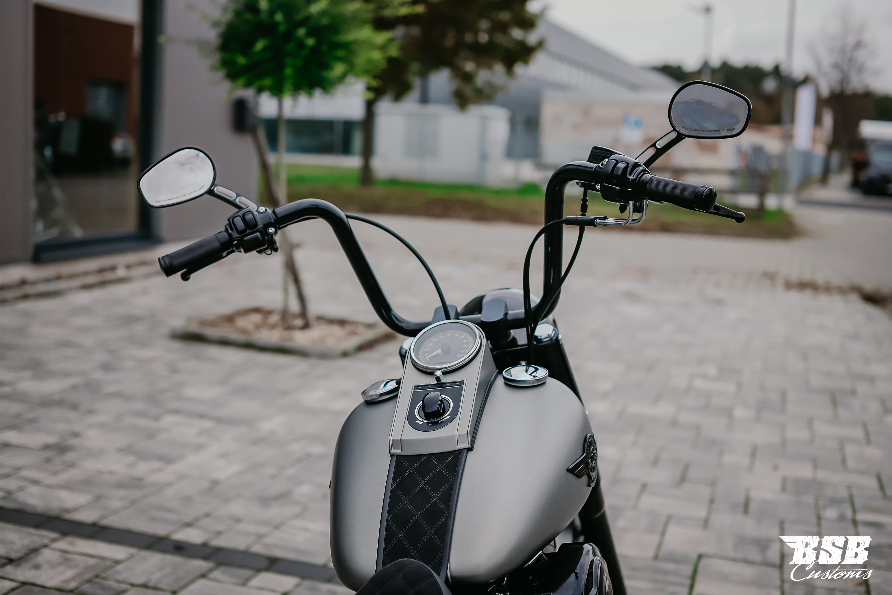 2006 Heritage Softail by BSB CUSTOMS mit vielen Extras erst 7000 km ab 200,- EUR finanzieren 2006 Heritage Softail by BSB CUSTOMS mit vielen Extras erst 7000 km ab 200,- EUR finanzieren