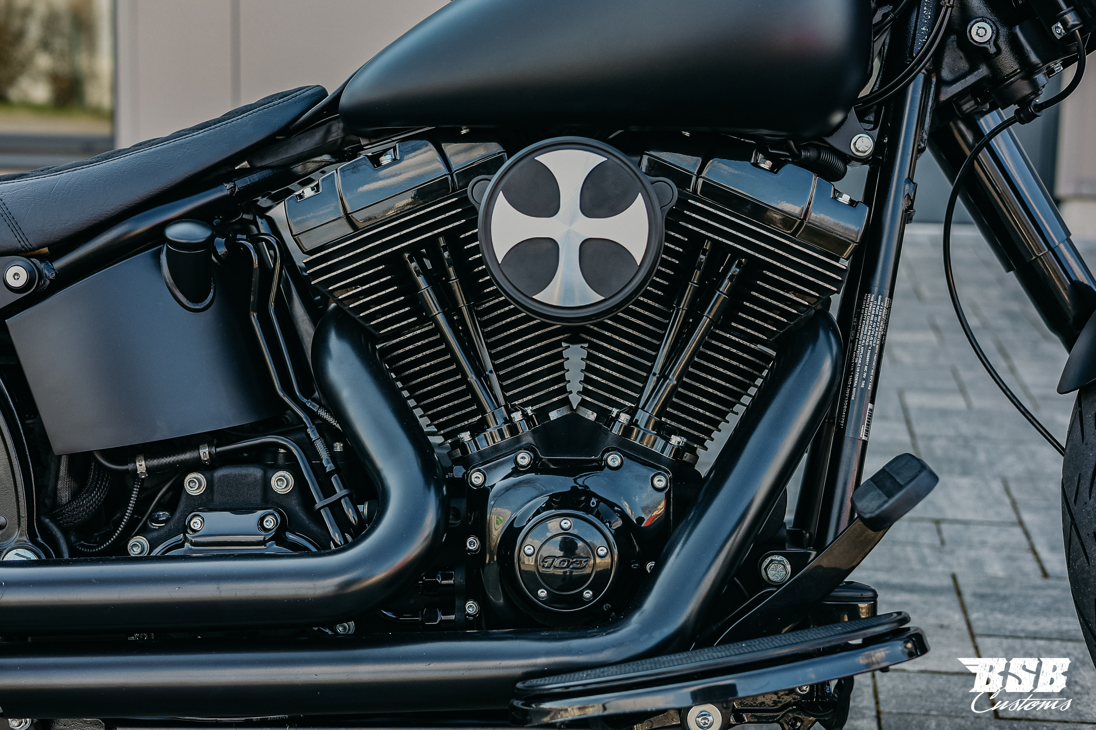 2013 Harley Davidson FLSTF FAT BOY Spezial // 103 CUI Mega-Umbau  ///  Finanzierung ab 5,99% möglich  ab 300 eur / mtl.